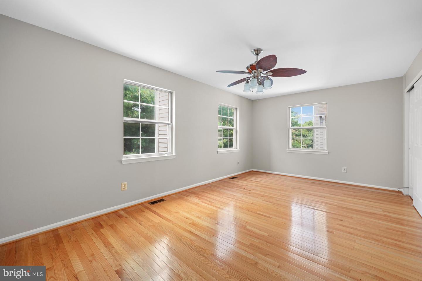 4180 PLEASANT MEADOW CT #104A, CHANTILLY, Virginia 20151, 2 Bedrooms Bedrooms, 9 Rooms Rooms,2 BathroomsBathrooms,Residential,For sale,4180 PLEASANT MEADOW CT #104A,VAFX2259116 MLS # VAFX2259116