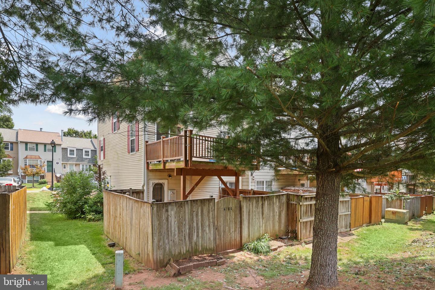 4180 PLEASANT MEADOW CT #104A, CHANTILLY, Virginia 20151, 2 Bedrooms Bedrooms, 9 Rooms Rooms,2 BathroomsBathrooms,Residential,For sale,4180 PLEASANT MEADOW CT #104A,VAFX2259116 MLS # VAFX2259116