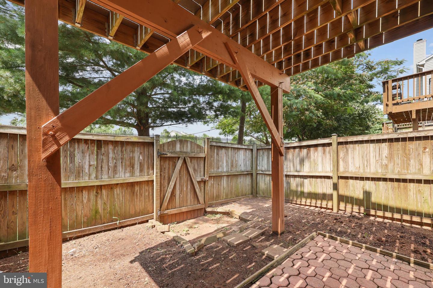 4180 PLEASANT MEADOW CT #104A, CHANTILLY, Virginia 20151, 2 Bedrooms Bedrooms, 9 Rooms Rooms,2 BathroomsBathrooms,Residential,For sale,4180 PLEASANT MEADOW CT #104A,VAFX2259116 MLS # VAFX2259116