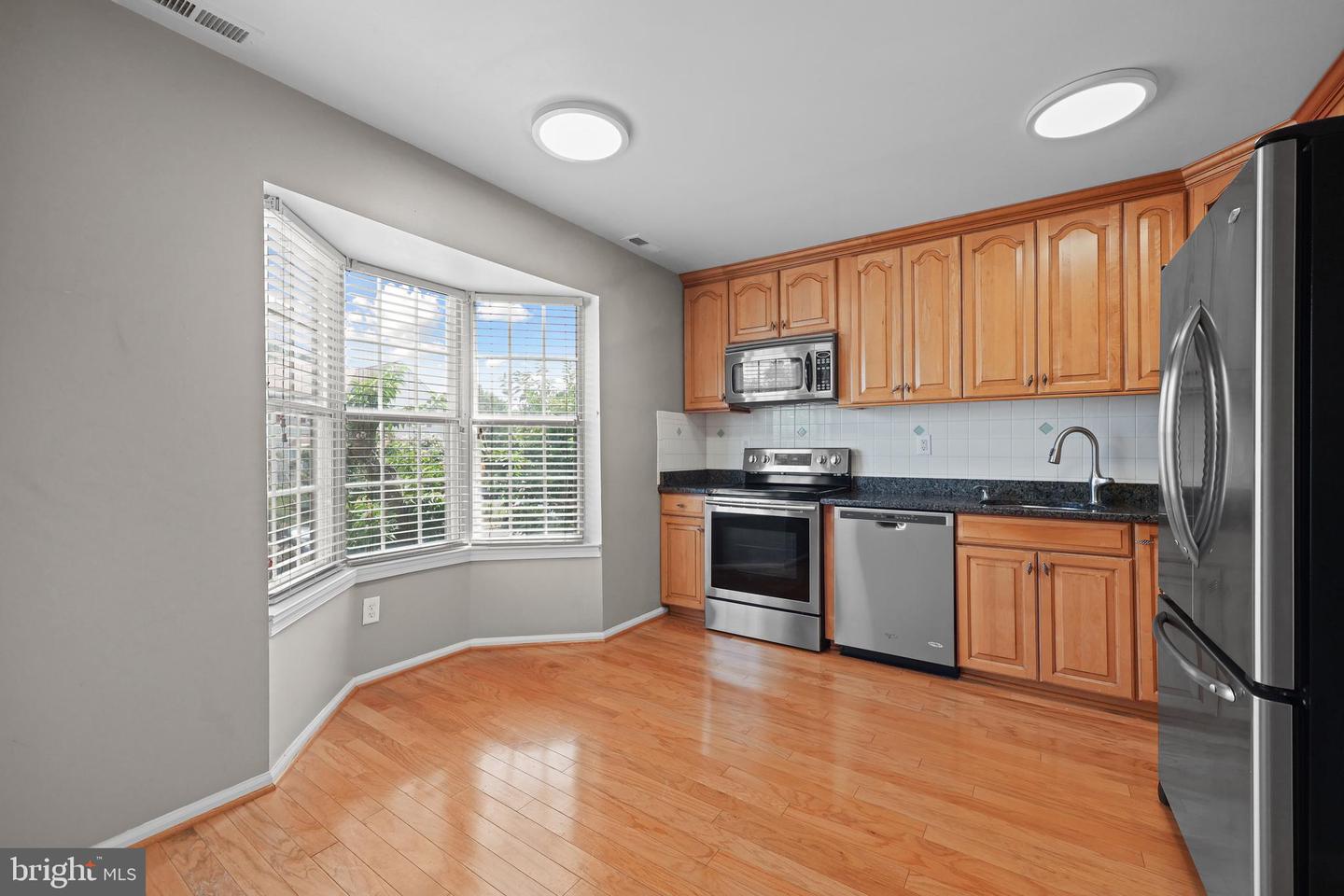 4180 PLEASANT MEADOW CT #104A, CHANTILLY, Virginia 20151, 2 Bedrooms Bedrooms, 9 Rooms Rooms,2 BathroomsBathrooms,Residential,For sale,4180 PLEASANT MEADOW CT #104A,VAFX2259116 MLS # VAFX2259116