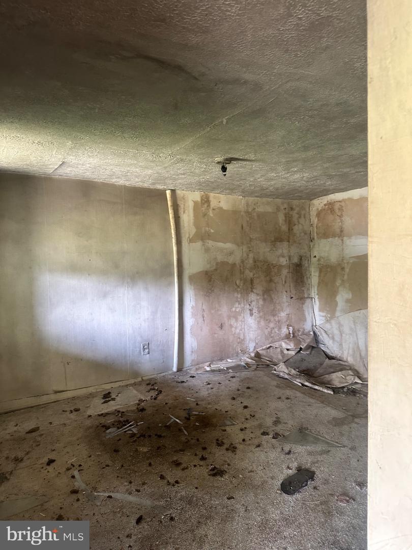 750 W MAIN ST, LURAY, Virginia 22835, 4 Bedrooms Bedrooms, 7 Rooms Rooms,1 BathroomBathrooms,Residential,For sale,750 W MAIN ST,VAPA2005228 MLS # VAPA2005228