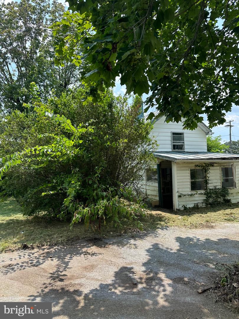 750 W MAIN ST, LURAY, Virginia 22835, 4 Bedrooms Bedrooms, 7 Rooms Rooms,1 BathroomBathrooms,Residential,For sale,750 W MAIN ST,VAPA2005228 MLS # VAPA2005228