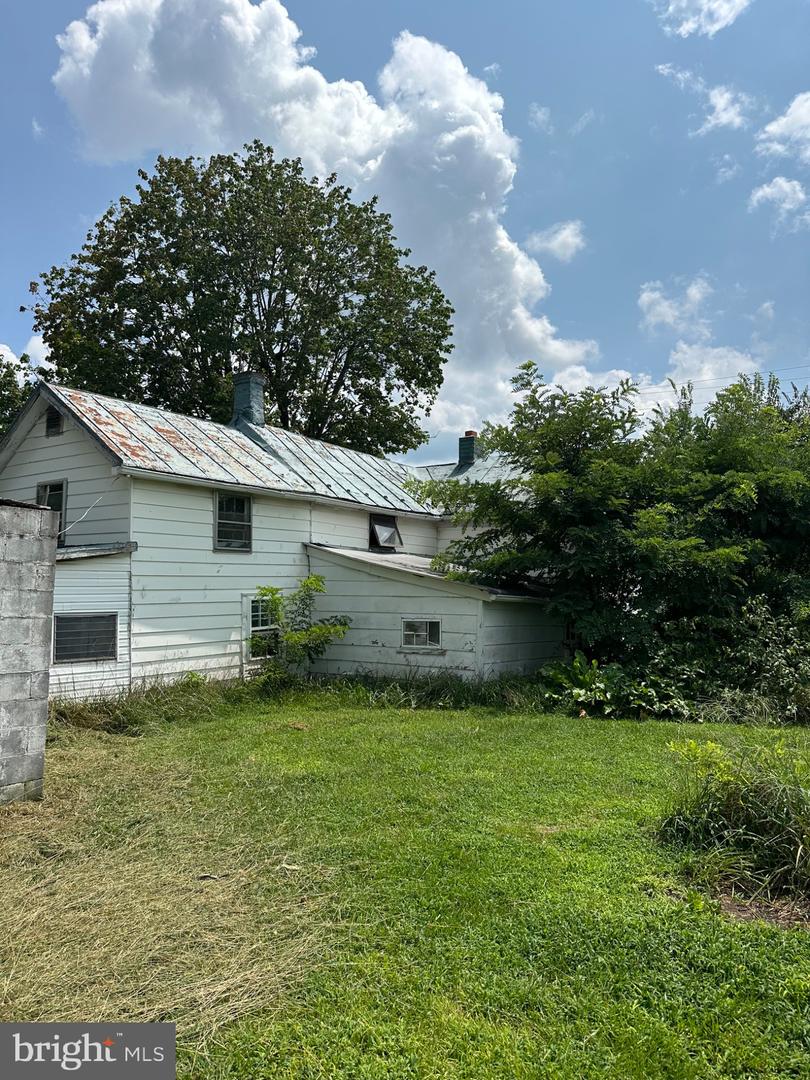 750 W MAIN ST, LURAY, Virginia 22835, 4 Bedrooms Bedrooms, 7 Rooms Rooms,1 BathroomBathrooms,Residential,For sale,750 W MAIN ST,VAPA2005228 MLS # VAPA2005228