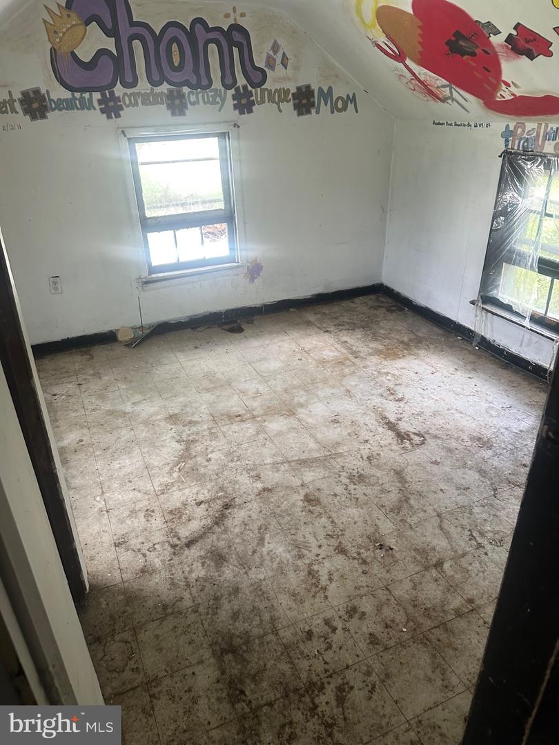750 W MAIN ST, LURAY, Virginia 22835, 4 Bedrooms Bedrooms, 7 Rooms Rooms,1 BathroomBathrooms,Residential,For sale,750 W MAIN ST,VAPA2005228 MLS # VAPA2005228