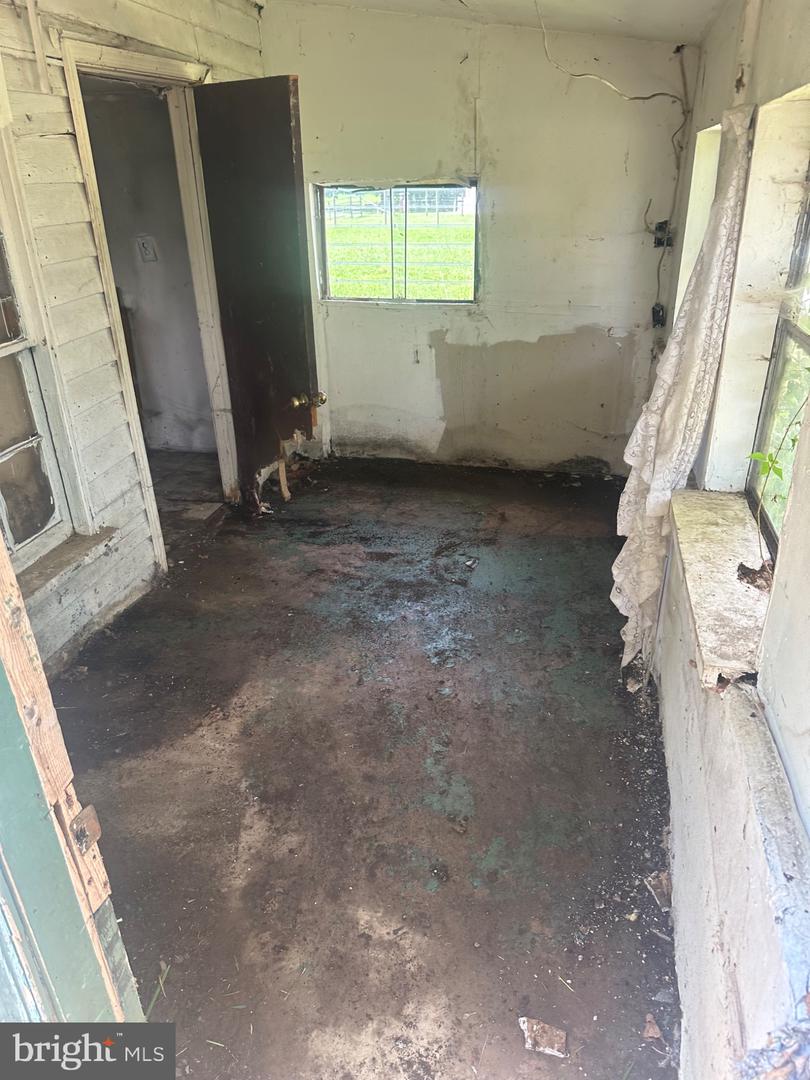 750 W MAIN ST, LURAY, Virginia 22835, 4 Bedrooms Bedrooms, 7 Rooms Rooms,1 BathroomBathrooms,Residential,For sale,750 W MAIN ST,VAPA2005228 MLS # VAPA2005228
