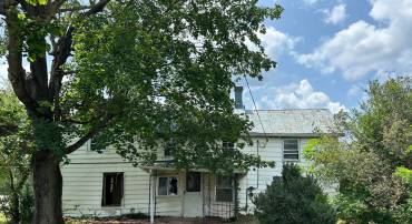 750 W MAIN ST, LURAY, Virginia 22835, 4 Bedrooms Bedrooms, 7 Rooms Rooms,1 BathroomBathrooms,Residential,For sale,750 W MAIN ST,VAPA2005228 MLS # VAPA2005228