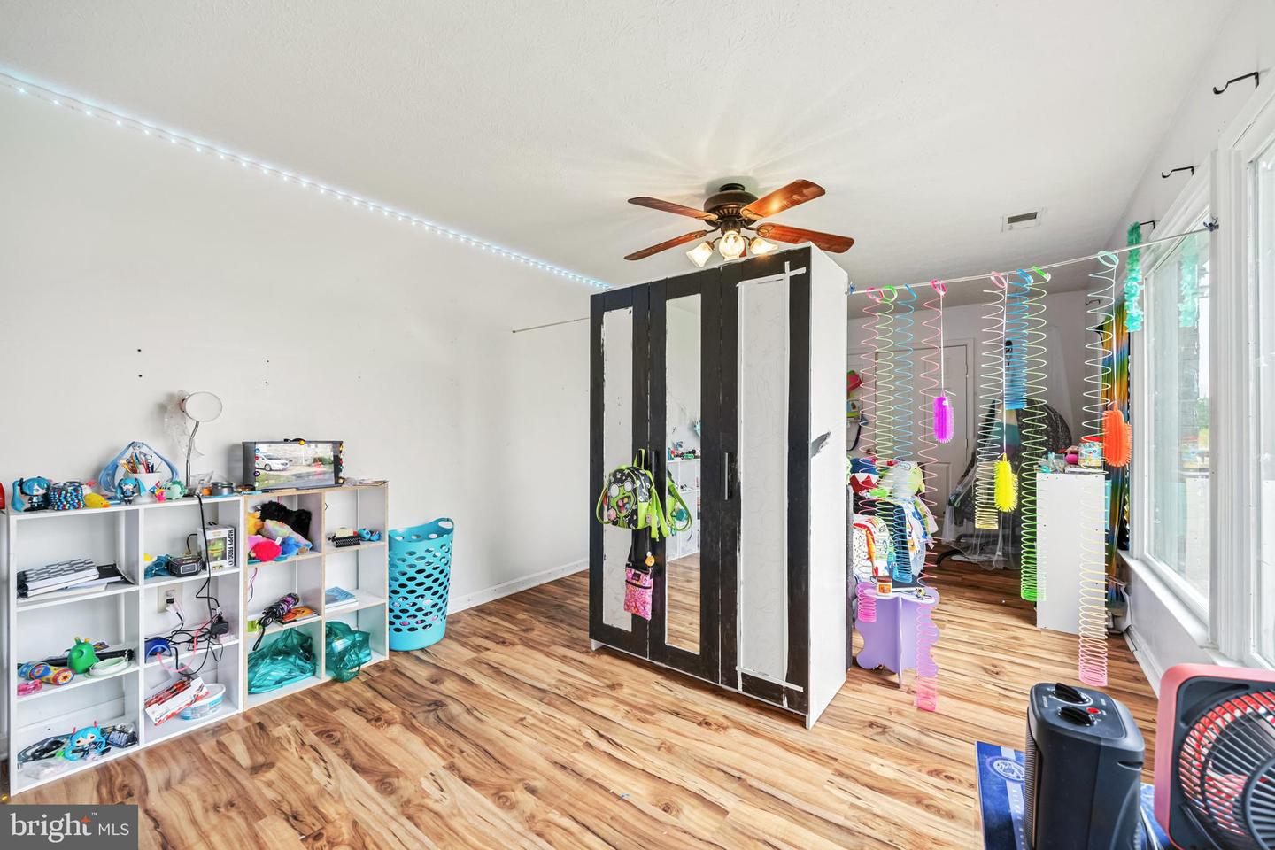 15-B1 DEAKEN CIR, STRASBURG, Virginia 22657, 2 Bedrooms Bedrooms, 8 Rooms Rooms,2 BathroomsBathrooms,Residential,For sale,15-B1 DEAKEN CIR,VASH2012182 MLS # VASH2012182