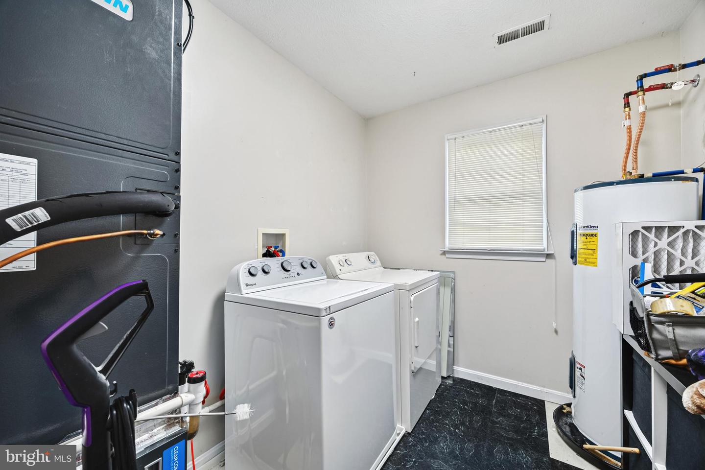 15-B1 DEAKEN CIR, STRASBURG, Virginia 22657, 2 Bedrooms Bedrooms, 8 Rooms Rooms,2 BathroomsBathrooms,Residential,For sale,15-B1 DEAKEN CIR,VASH2012182 MLS # VASH2012182