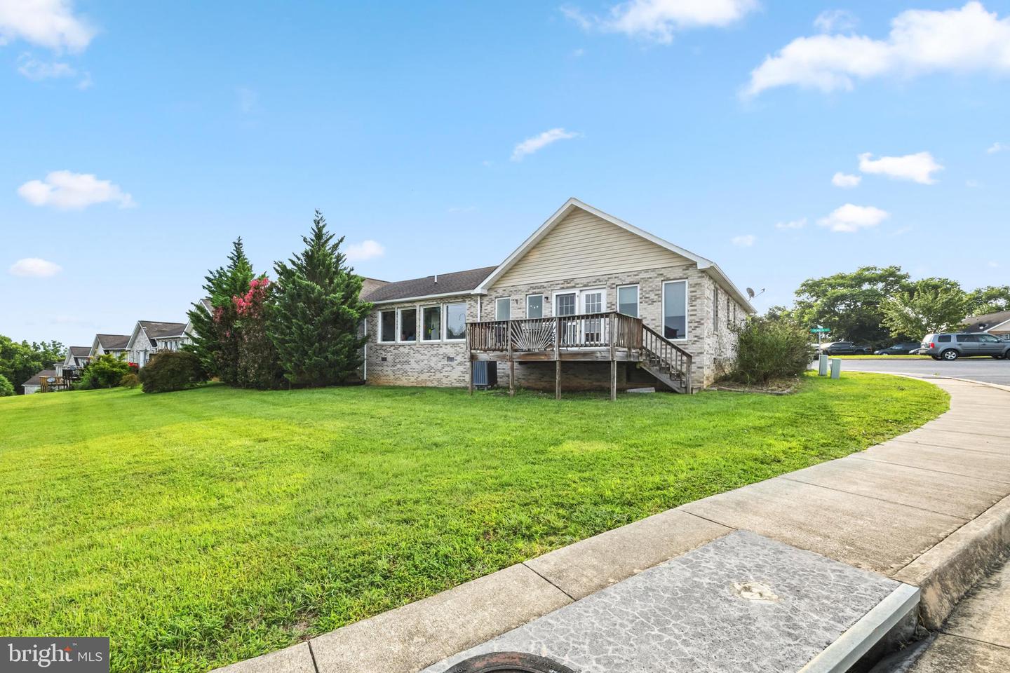 15-B1 DEAKEN CIR, STRASBURG, Virginia 22657, 2 Bedrooms Bedrooms, 8 Rooms Rooms,2 BathroomsBathrooms,Residential,For sale,15-B1 DEAKEN CIR,VASH2012182 MLS # VASH2012182
