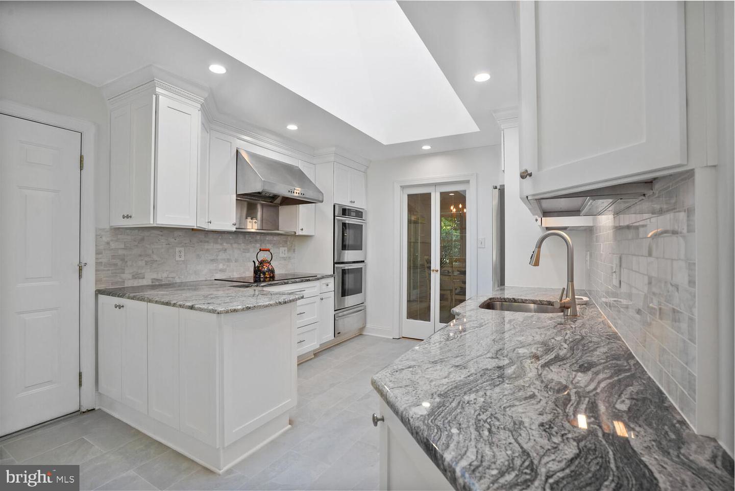 2615 E MEREDITH DR, VIENNA, Virginia 22181, 5 Bedrooms Bedrooms, ,3 BathroomsBathrooms,Residential,For sale,2615 E MEREDITH DR,VAFX2259358 MLS # VAFX2259358