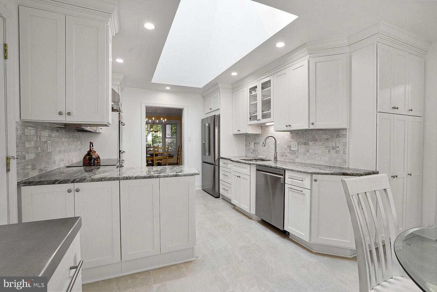 2615 E MEREDITH DR, VIENNA, Virginia 22181, 5 Bedrooms Bedrooms, ,3 BathroomsBathrooms,Residential,For sale,2615 E MEREDITH DR,VAFX2259358 MLS # VAFX2259358