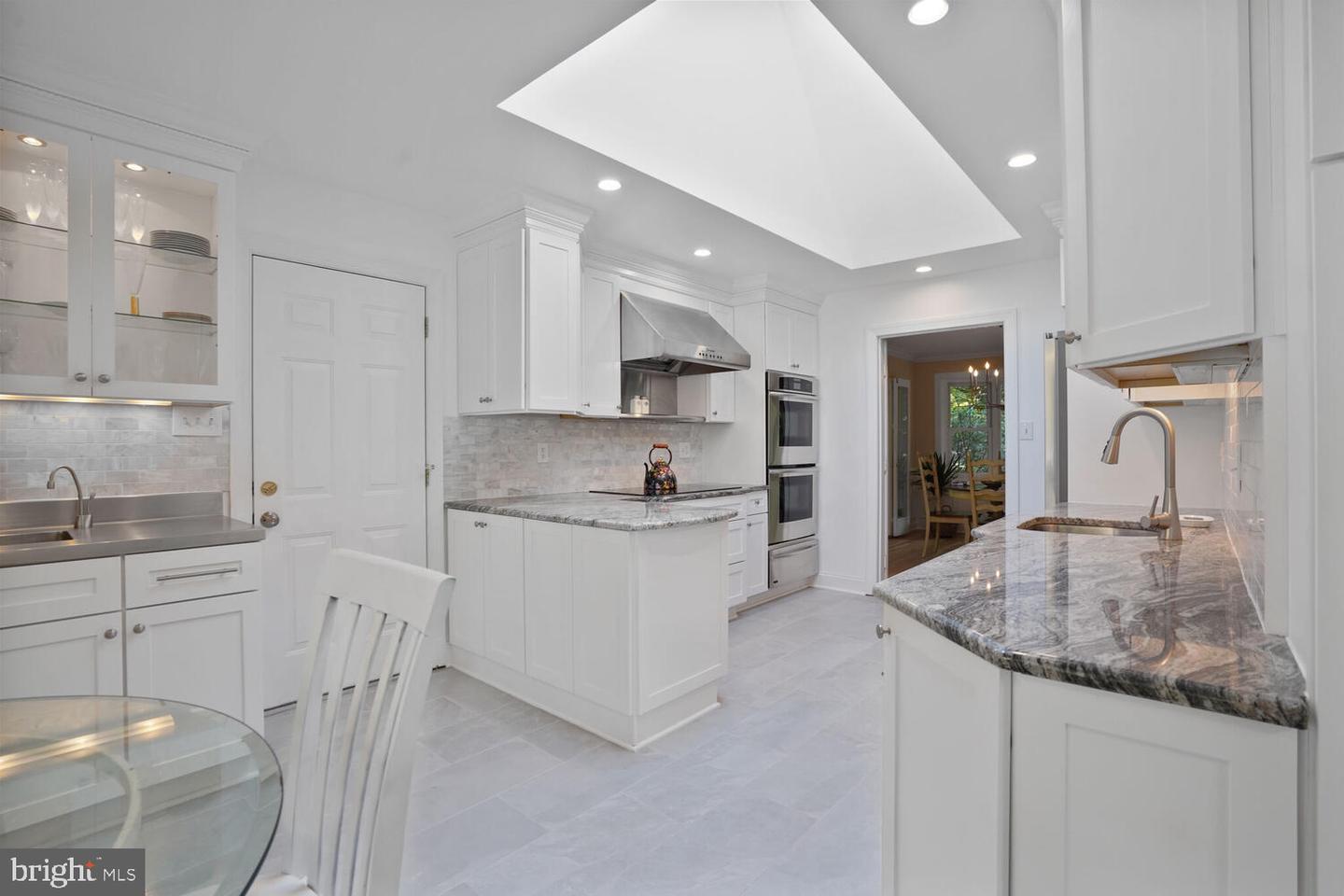 2615 E MEREDITH DR, VIENNA, Virginia 22181, 5 Bedrooms Bedrooms, ,3 BathroomsBathrooms,Residential,For sale,2615 E MEREDITH DR,VAFX2259358 MLS # VAFX2259358