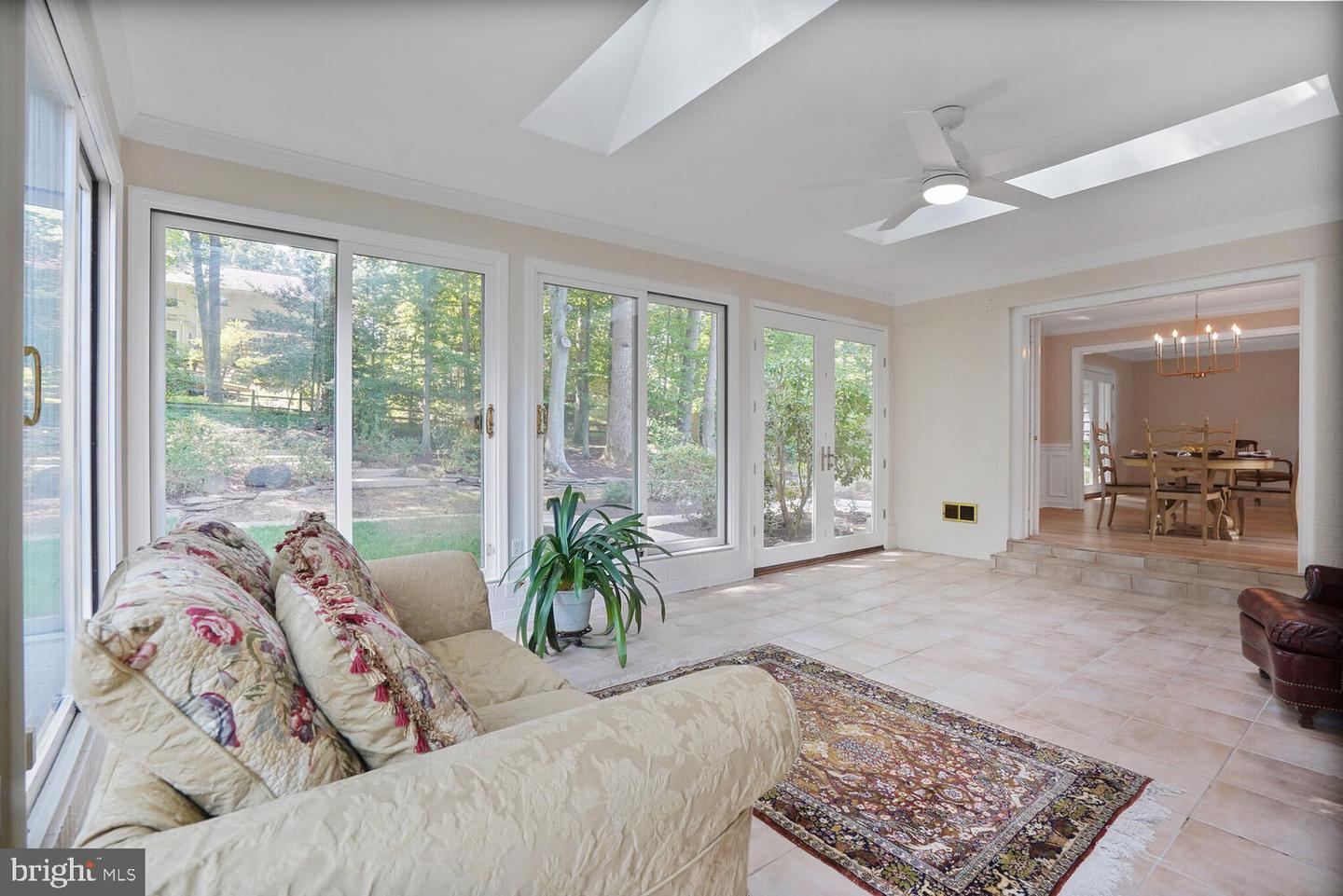 2615 E MEREDITH DR, VIENNA, Virginia 22181, 5 Bedrooms Bedrooms, ,3 BathroomsBathrooms,Residential,For sale,2615 E MEREDITH DR,VAFX2259358 MLS # VAFX2259358