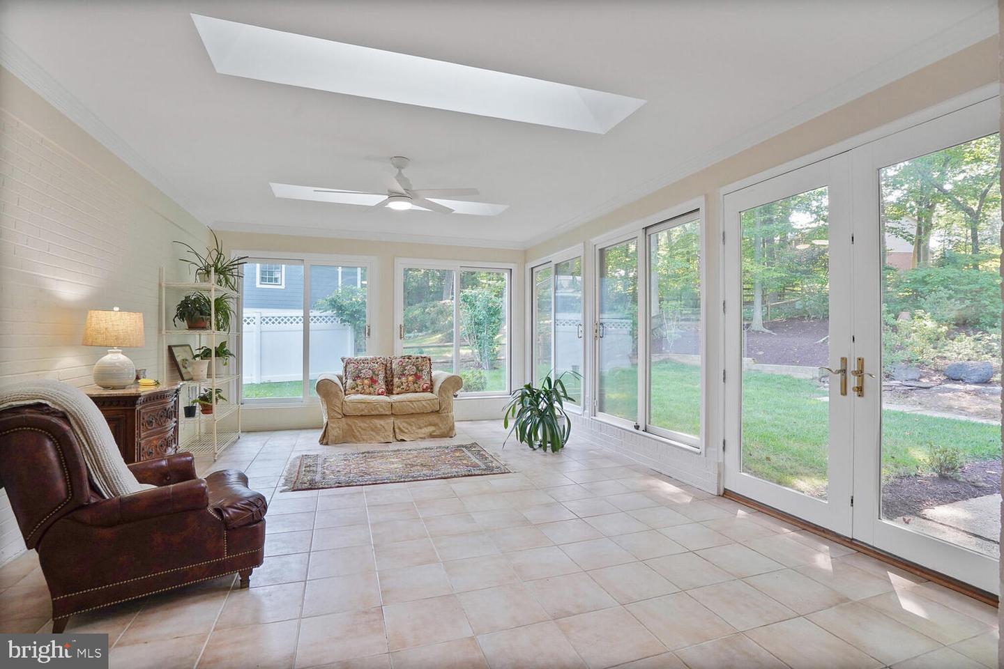 2615 E MEREDITH DR, VIENNA, Virginia 22181, 5 Bedrooms Bedrooms, ,3 BathroomsBathrooms,Residential,For sale,2615 E MEREDITH DR,VAFX2259358 MLS # VAFX2259358