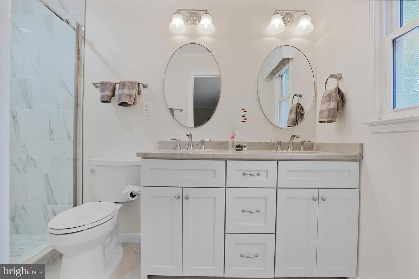 2615 E MEREDITH DR, VIENNA, Virginia 22181, 5 Bedrooms Bedrooms, ,3 BathroomsBathrooms,Residential,For sale,2615 E MEREDITH DR,VAFX2259358 MLS # VAFX2259358