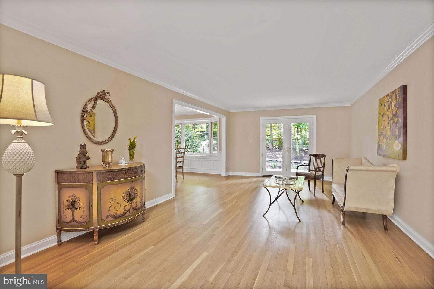 2615 E MEREDITH DR, VIENNA, Virginia 22181, 5 Bedrooms Bedrooms, ,3 BathroomsBathrooms,Residential,For sale,2615 E MEREDITH DR,VAFX2259358 MLS # VAFX2259358