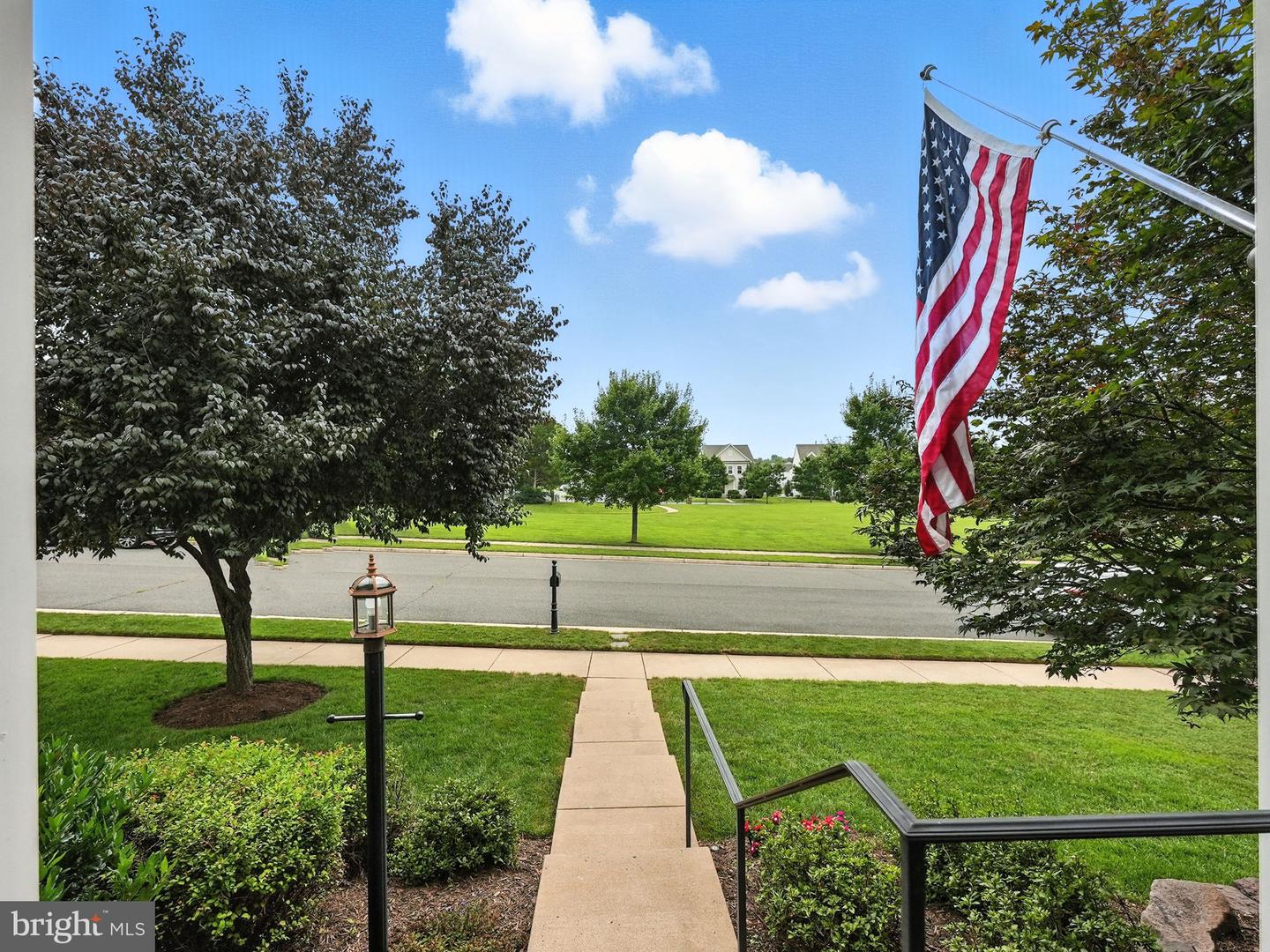15318 MARIBELLE PL, WOODBRIDGE, Virginia 22193, 4 Bedrooms Bedrooms, 17 Rooms Rooms,3 BathroomsBathrooms,Residential,For sale,15318 MARIBELLE PL,VAPW2100778 MLS # VAPW2100778