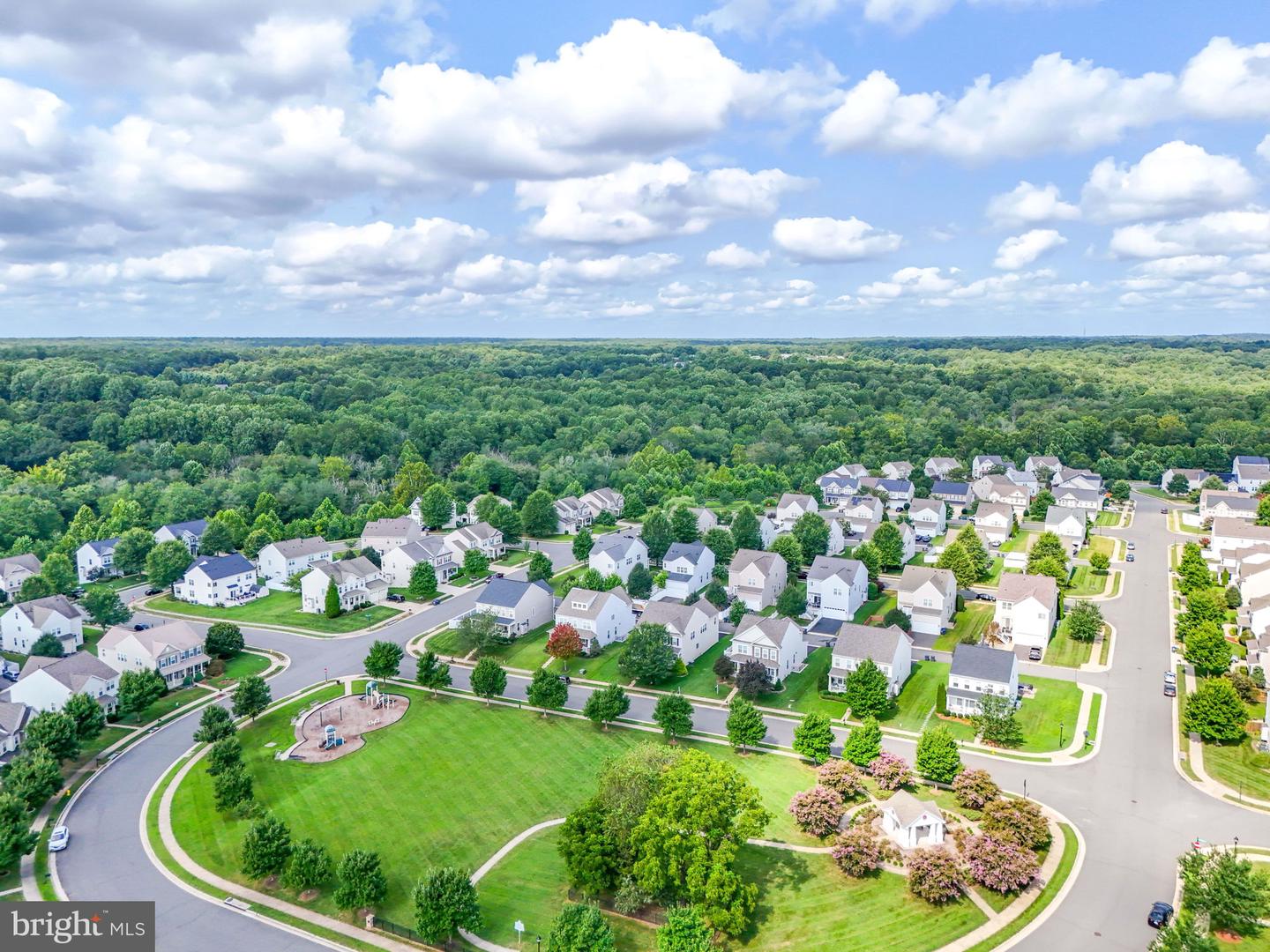 15318 MARIBELLE PL, WOODBRIDGE, Virginia 22193, 4 Bedrooms Bedrooms, 17 Rooms Rooms,3 BathroomsBathrooms,Residential,For sale,15318 MARIBELLE PL,VAPW2100778 MLS # VAPW2100778