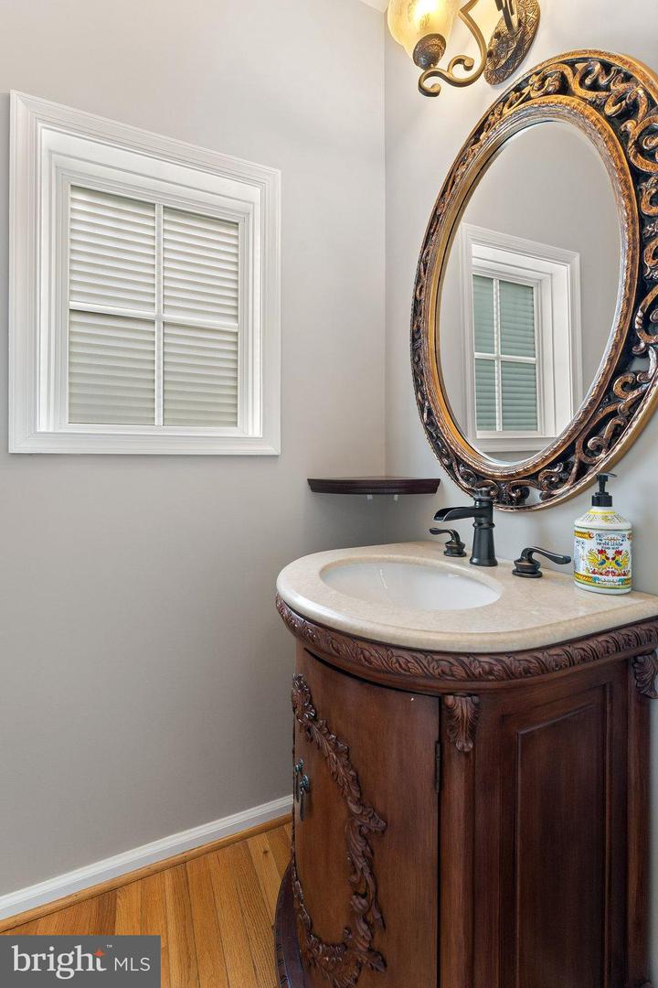 42652 LEGACY DR, BRAMBLETON, Virginia 20148, 5 Bedrooms Bedrooms, ,5 BathroomsBathrooms,Residential,For sale,42652 LEGACY DR,VALO2104014 MLS # VALO2104014