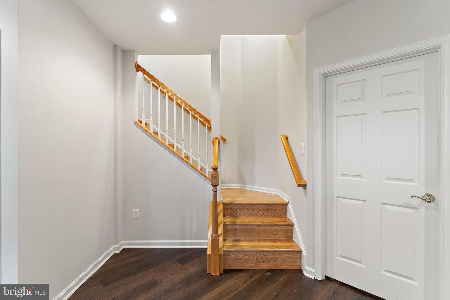 42652 LEGACY DR, BRAMBLETON, Virginia 20148, 5 Bedrooms Bedrooms, ,5 BathroomsBathrooms,Residential,For sale,42652 LEGACY DR,VALO2104014 MLS # VALO2104014