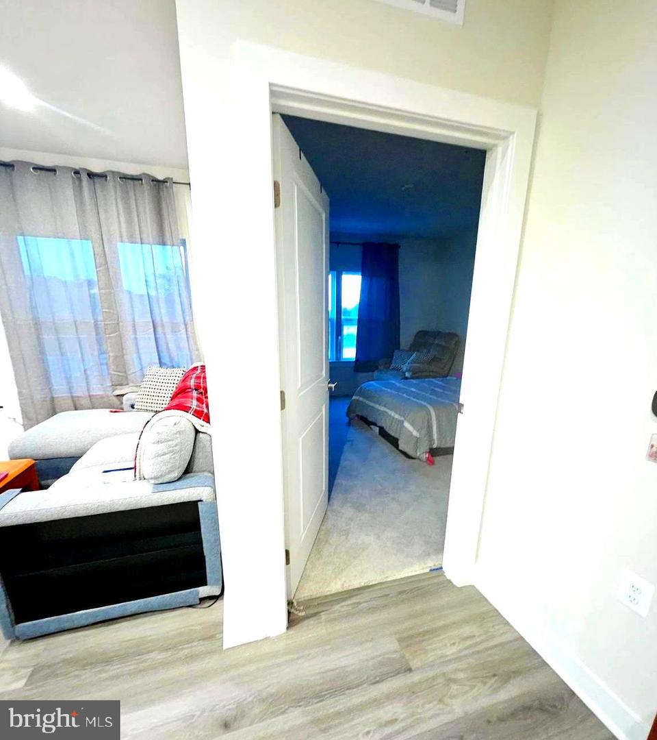 151 MCCORMICK CIR CIR #203, WINCHESTER, Virginia 22602, 2 Bedrooms Bedrooms, ,2 BathroomsBathrooms,Residential,For sale,151 MCCORMICK CIR CIR #203,VAFV2035956 MLS # VAFV2035956