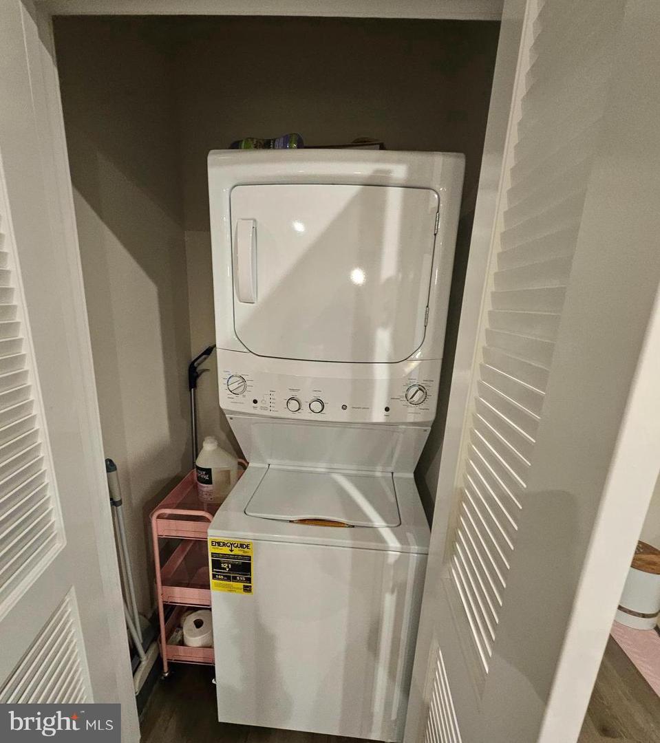 151 MCCORMICK CIR CIR #203, WINCHESTER, Virginia 22602, 2 Bedrooms Bedrooms, ,2 BathroomsBathrooms,Residential,For sale,151 MCCORMICK CIR CIR #203,VAFV2035956 MLS # VAFV2035956