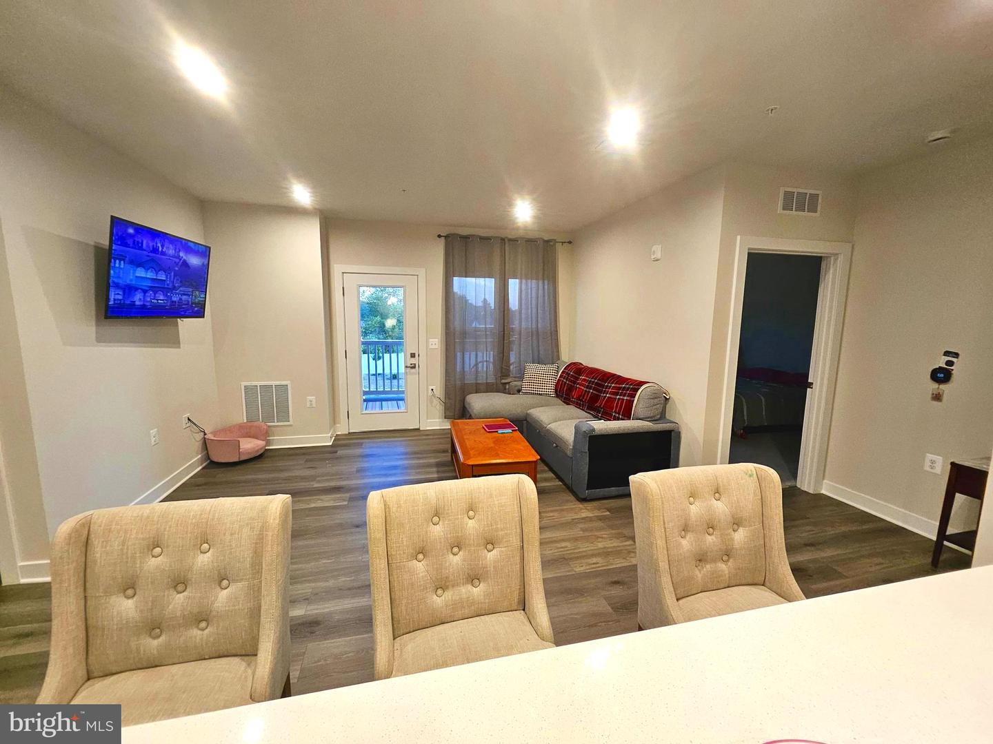 151 MCCORMICK CIR CIR #203, WINCHESTER, Virginia 22602, 2 Bedrooms Bedrooms, ,2 BathroomsBathrooms,Residential,For sale,151 MCCORMICK CIR CIR #203,VAFV2035956 MLS # VAFV2035956