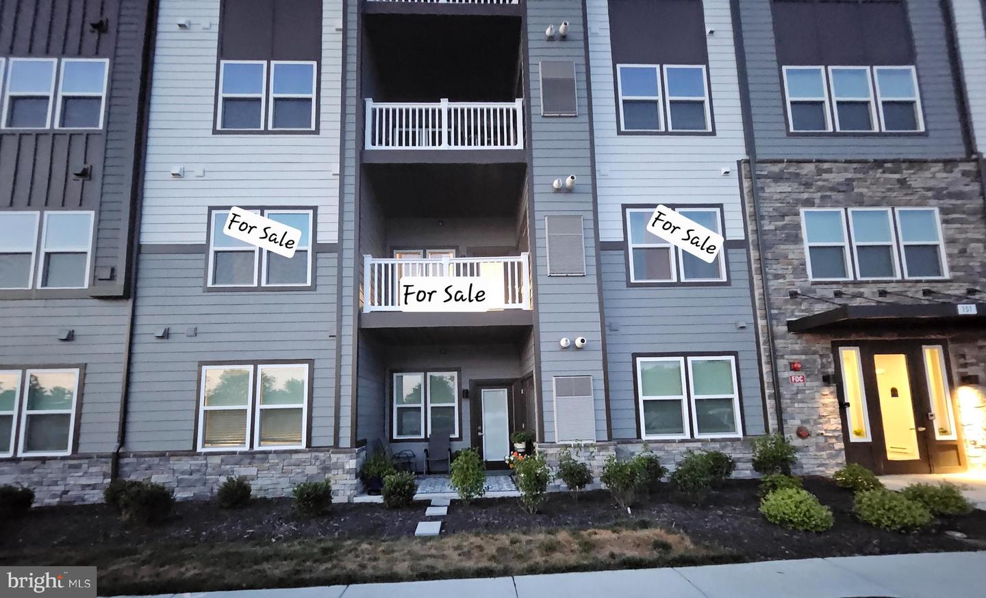 151 MCCORMICK CIR CIR #203, WINCHESTER, Virginia 22602, 2 Bedrooms Bedrooms, ,2 BathroomsBathrooms,Residential,For sale,151 MCCORMICK CIR CIR #203,VAFV2035956 MLS # VAFV2035956