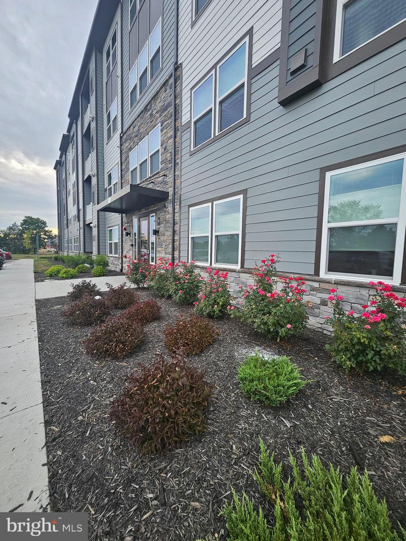 151 MCCORMICK CIR CIR #203, WINCHESTER, Virginia 22602, 2 Bedrooms Bedrooms, ,2 BathroomsBathrooms,Residential,For sale,151 MCCORMICK CIR CIR #203,VAFV2035956 MLS # VAFV2035956