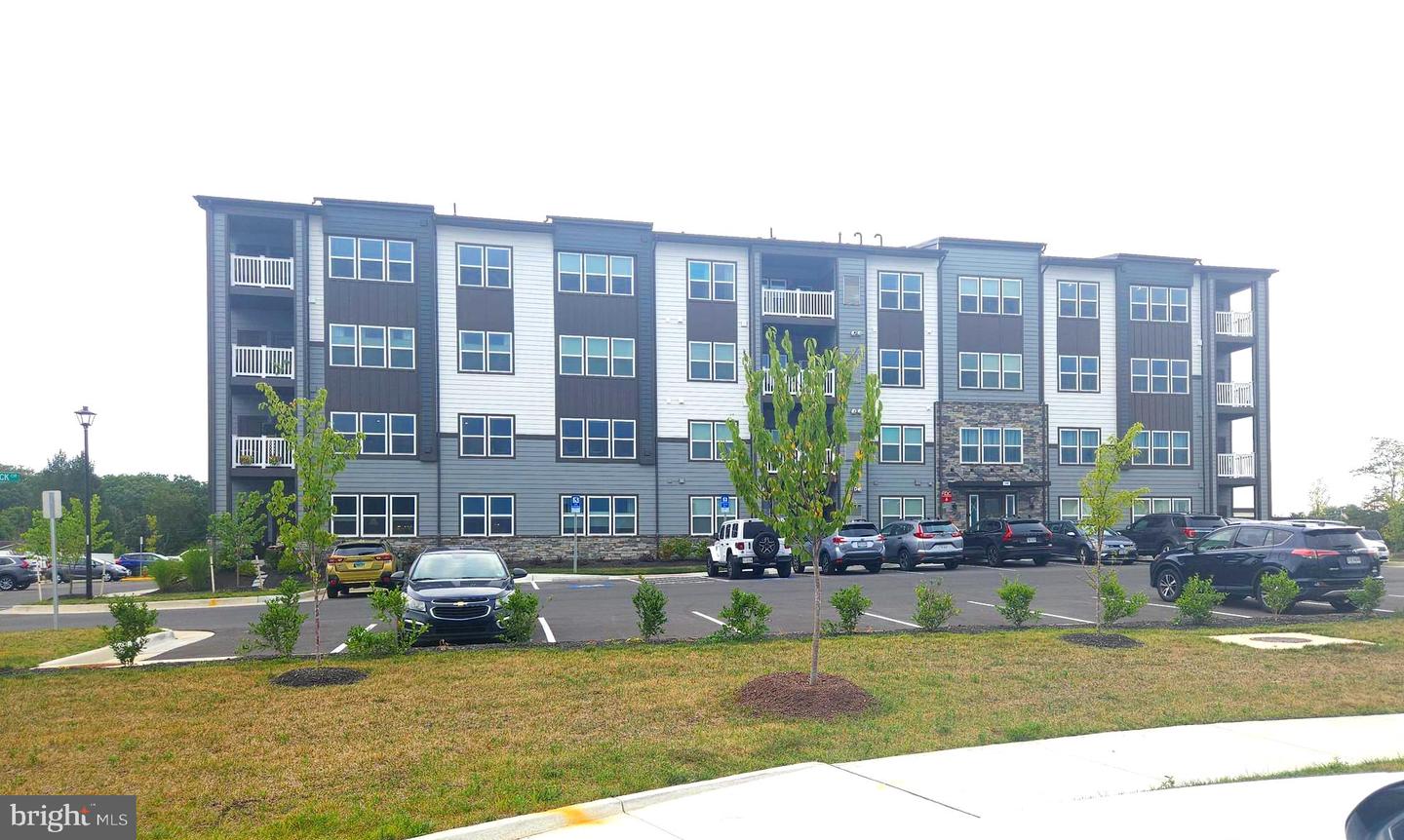 151 MCCORMICK CIR CIR #203, WINCHESTER, Virginia 22602, 2 Bedrooms Bedrooms, ,2 BathroomsBathrooms,Residential,For sale,151 MCCORMICK CIR CIR #203,VAFV2035956 MLS # VAFV2035956