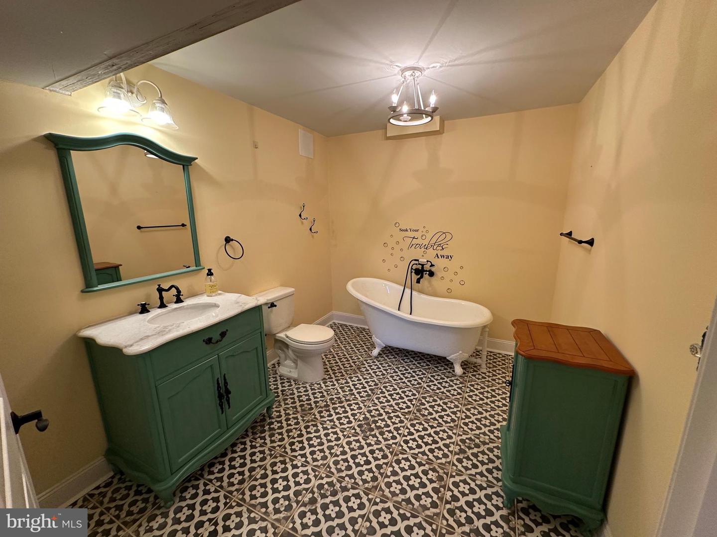 650 GOUGH RD, WINCHESTER, Virginia 22602, 3 Bedrooms Bedrooms, ,3 BathroomsBathrooms,Residential,For sale,650 GOUGH RD,VAFV2036000 MLS # VAFV2036000