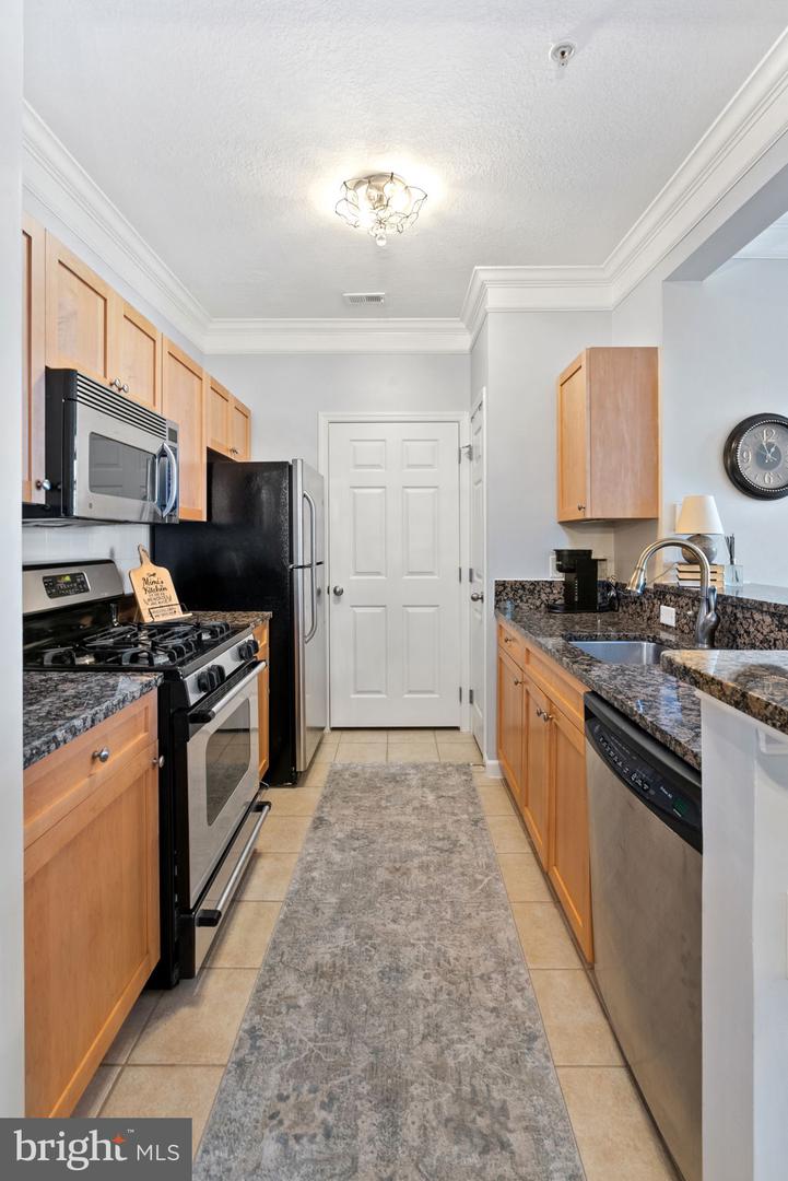 506 SUNSET VIEW TER SE #204, LEESBURG, Virginia 20175, 1 Bedroom Bedrooms, 2 Rooms Rooms,1 BathroomBathrooms,Residential,For sale,506 SUNSET VIEW TER SE #204,VALO2104228 MLS # VALO2104228