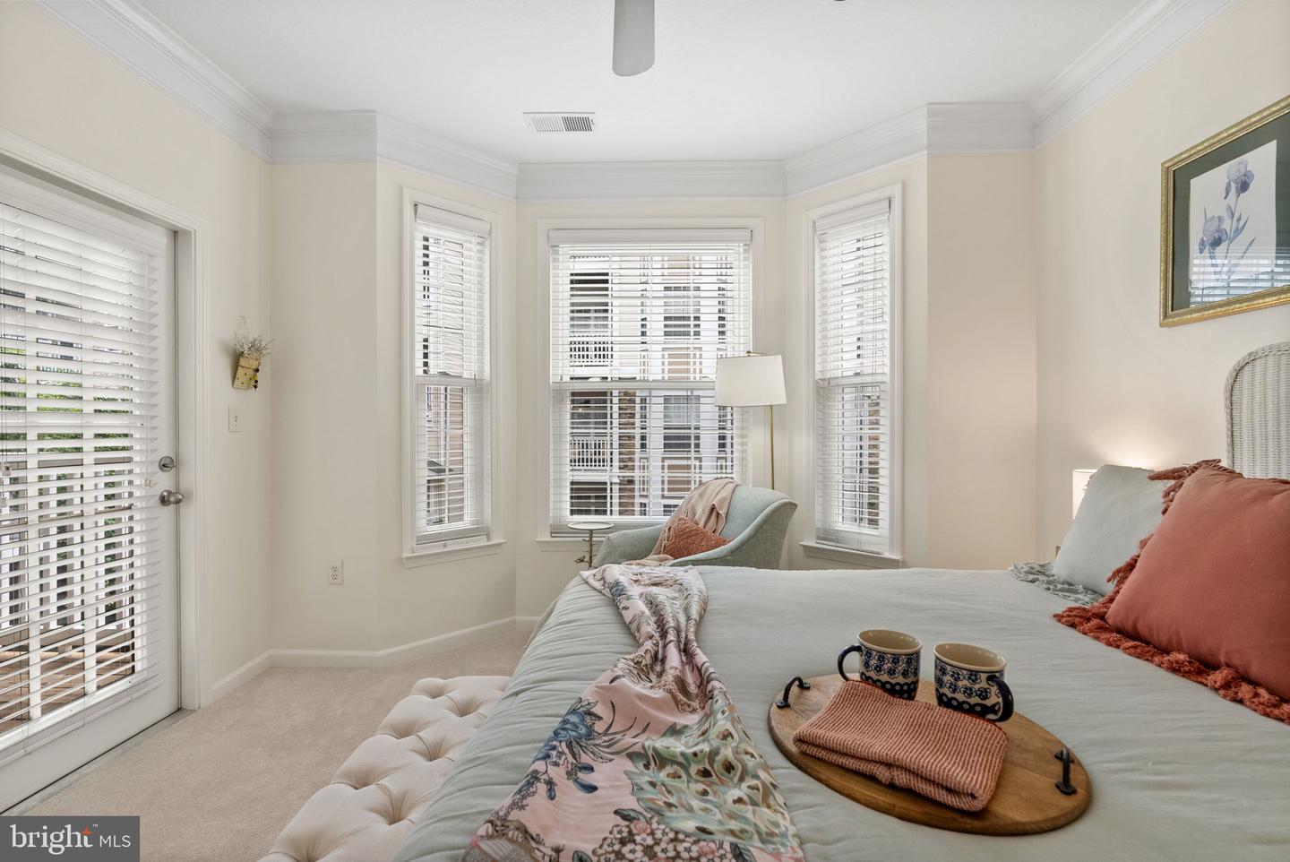 506 SUNSET VIEW TER SE #204, LEESBURG, Virginia 20175, 1 Bedroom Bedrooms, 2 Rooms Rooms,1 BathroomBathrooms,Residential,For sale,506 SUNSET VIEW TER SE #204,VALO2104228 MLS # VALO2104228