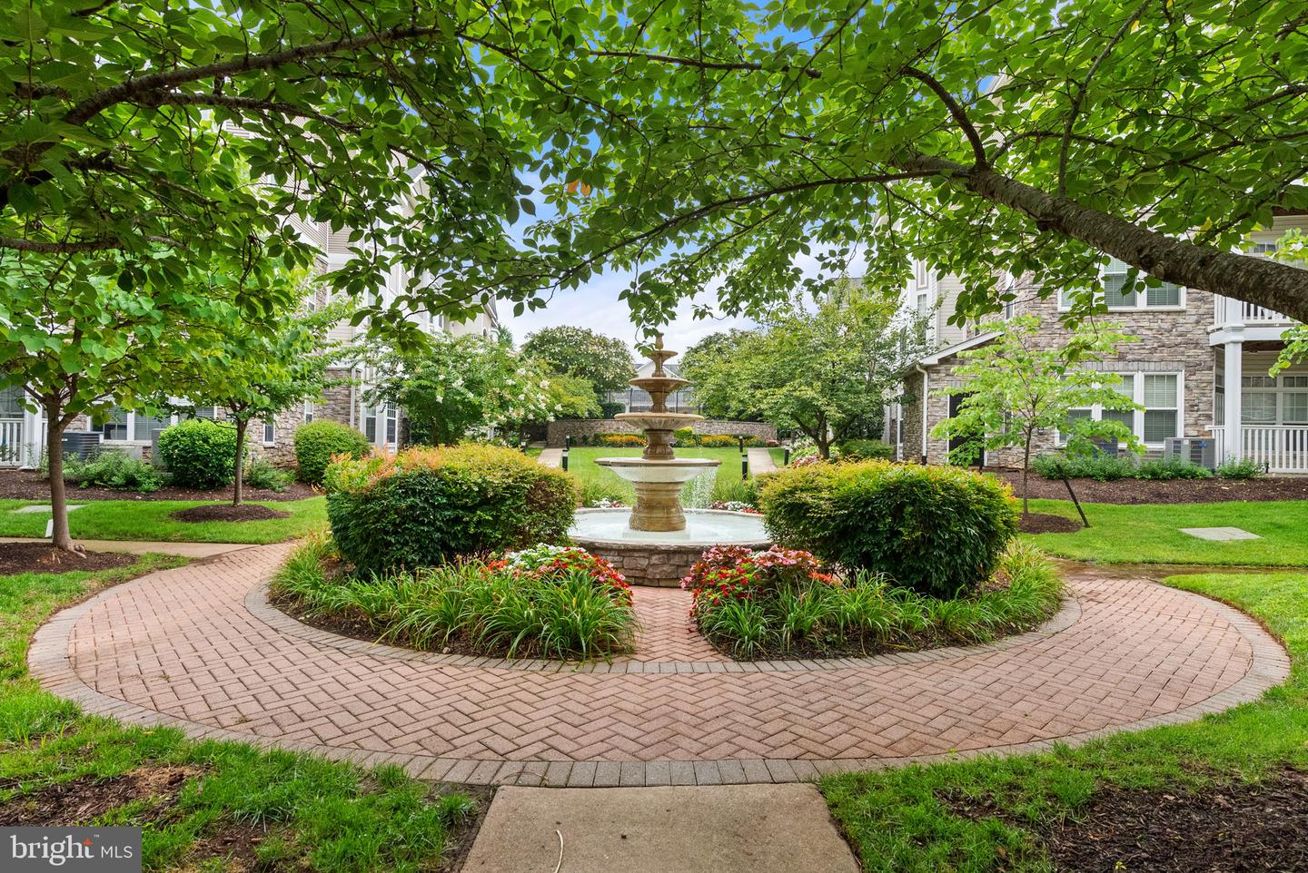506 SUNSET VIEW TER SE #204, LEESBURG, Virginia 20175, 1 Bedroom Bedrooms, 2 Rooms Rooms,1 BathroomBathrooms,Residential,For sale,506 SUNSET VIEW TER SE #204,VALO2104228 MLS # VALO2104228