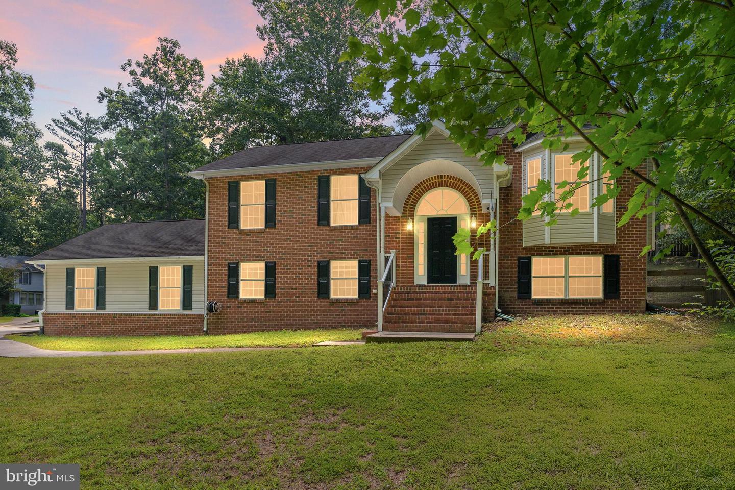 600 ABBEY DR, RUTHER GLEN, Virginia 22546, 4 Bedrooms Bedrooms, 8 Rooms Rooms,3 BathroomsBathrooms,Residential,For sale,600 ABBEY DR,VACV2008654 MLS # VACV2008654