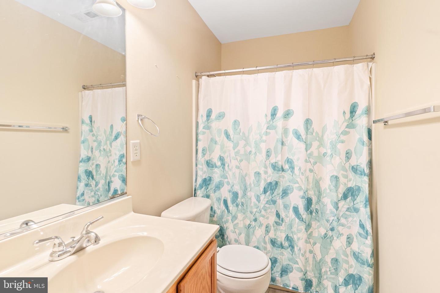600 ABBEY DR, RUTHER GLEN, Virginia 22546, 4 Bedrooms Bedrooms, 8 Rooms Rooms,3 BathroomsBathrooms,Residential,For sale,600 ABBEY DR,VACV2008654 MLS # VACV2008654