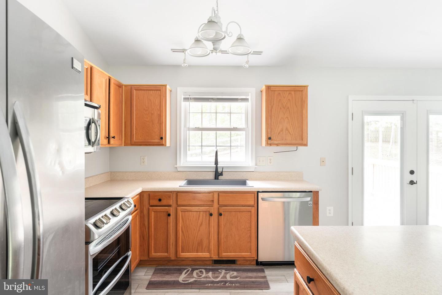 600 ABBEY DR, RUTHER GLEN, Virginia 22546, 4 Bedrooms Bedrooms, 8 Rooms Rooms,3 BathroomsBathrooms,Residential,For sale,600 ABBEY DR,VACV2008654 MLS # VACV2008654