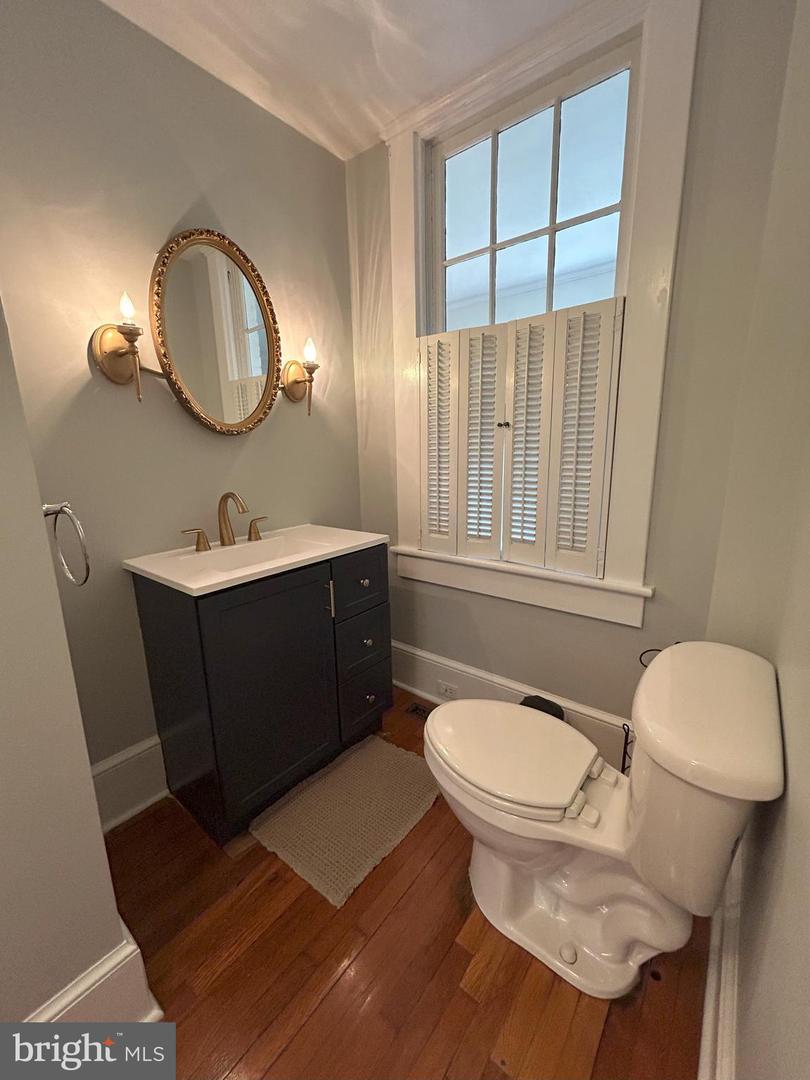 405 MACOY AVE, CULPEPER, Virginia 22701, 4 Bedrooms Bedrooms, 8 Rooms Rooms,3 BathroomsBathrooms,Residential,For sale,405 MACOY AVE,VACU2011252 MLS # VACU2011252
