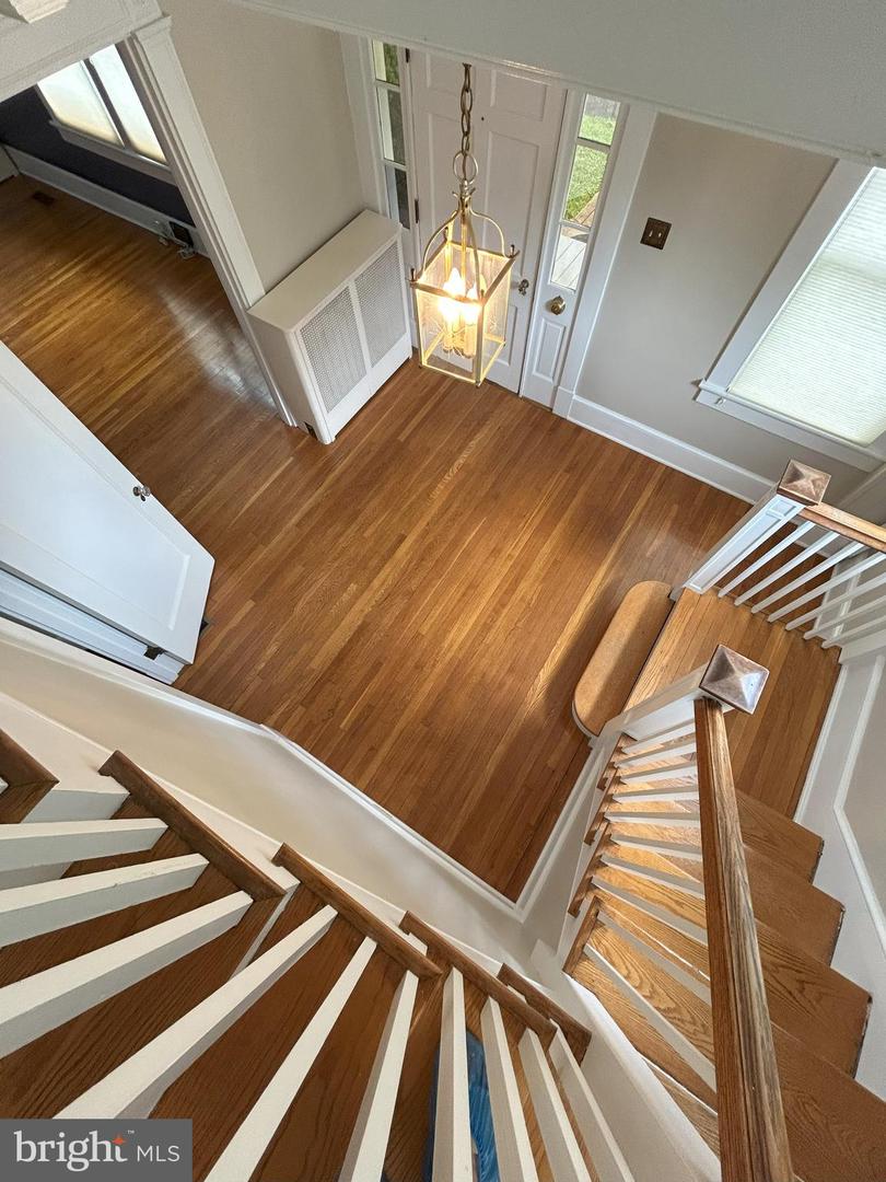 405 MACOY AVE, CULPEPER, Virginia 22701, 4 Bedrooms Bedrooms, 8 Rooms Rooms,3 BathroomsBathrooms,Residential,For sale,405 MACOY AVE,VACU2011252 MLS # VACU2011252