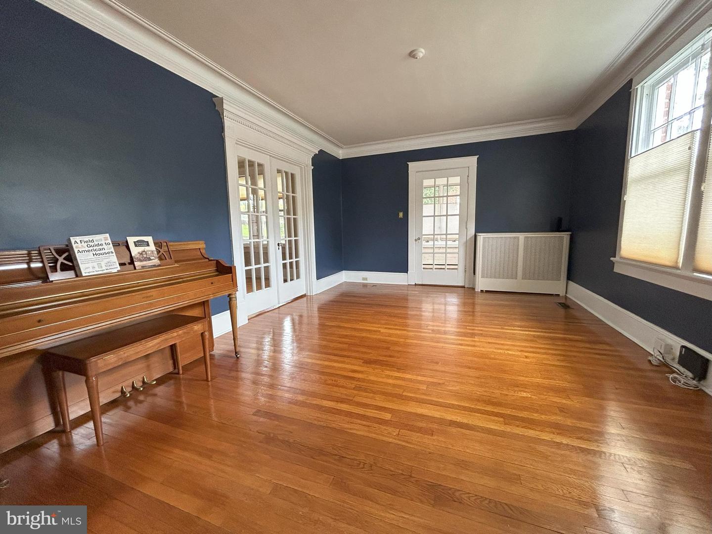 405 MACOY AVE, CULPEPER, Virginia 22701, 4 Bedrooms Bedrooms, 8 Rooms Rooms,3 BathroomsBathrooms,Residential,For sale,405 MACOY AVE,VACU2011252 MLS # VACU2011252