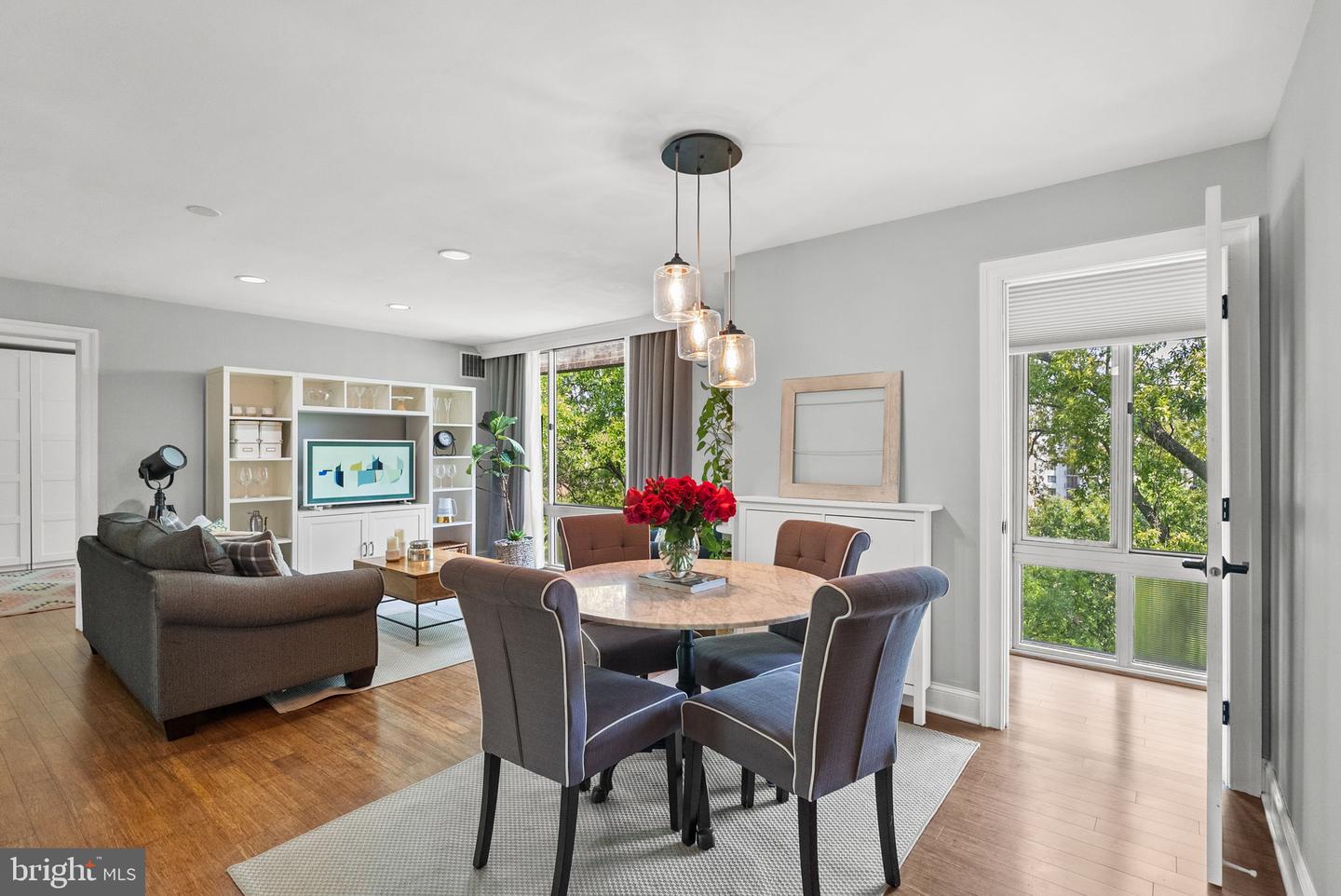 950 25TH NW #1011-N, WASHINGTON, District Of Columbia 20037, 2 Bedrooms Bedrooms, ,2 BathroomsBathrooms,Residential,For sale,950 25TH NW #1011-N,DCDC2214100 MLS # DCDC2214100