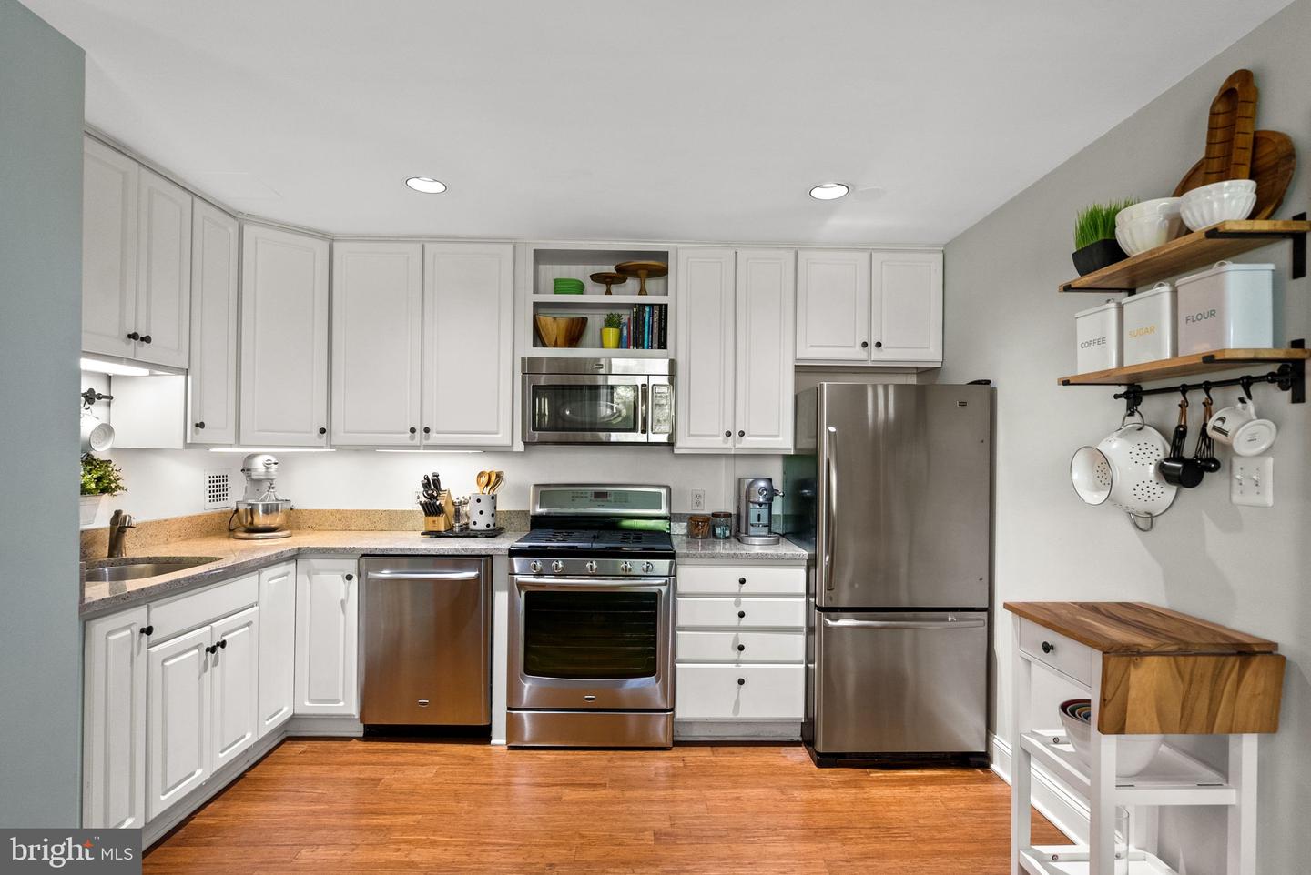 950 25TH NW #1011-N, WASHINGTON, District Of Columbia 20037, 2 Bedrooms Bedrooms, ,2 BathroomsBathrooms,Residential,For sale,950 25TH NW #1011-N,DCDC2214100 MLS # DCDC2214100 950 25TH NW #1011-N, WASHINGTON, District Of Columbia 20037, 2 Bedrooms Bedrooms, ,2 BathroomsBathrooms,Residential,For sale,950 25TH NW #1011-N,DCDC2214100 MLS # DCDC2214100