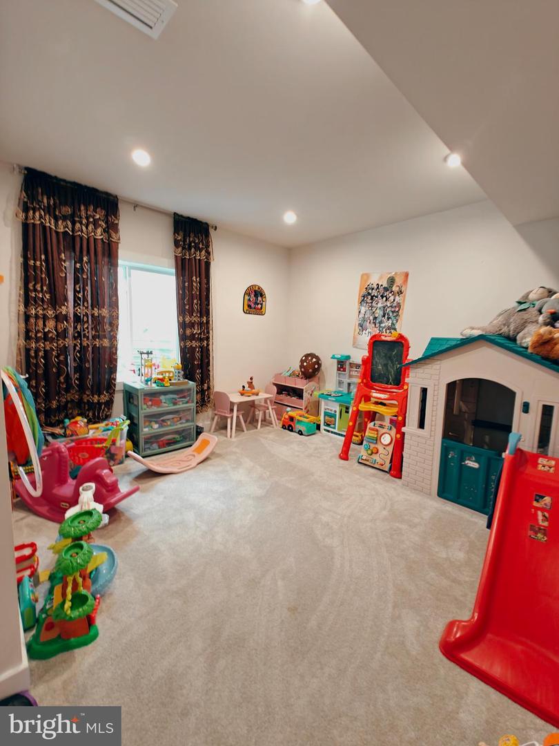 467 VANDEGRIFT RD, STAFFORD, Virginia 22554, 5 Bedrooms Bedrooms, ,4 BathroomsBathrooms,Residential,For sale,467 VANDEGRIFT RD,VAST2041626 MLS # VAST2041626