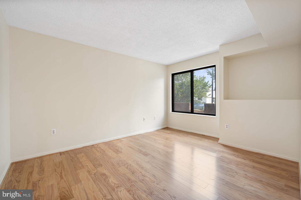 2320 WISCONSIN AVE NW #206, WASHINGTON, District Of Columbia 20007, 1 Bedroom Bedrooms, ,1 BathroomBathrooms,Residential,For sale,2320 WISCONSIN AVE NW #206,DCDC2214220 MLS # DCDC2214220