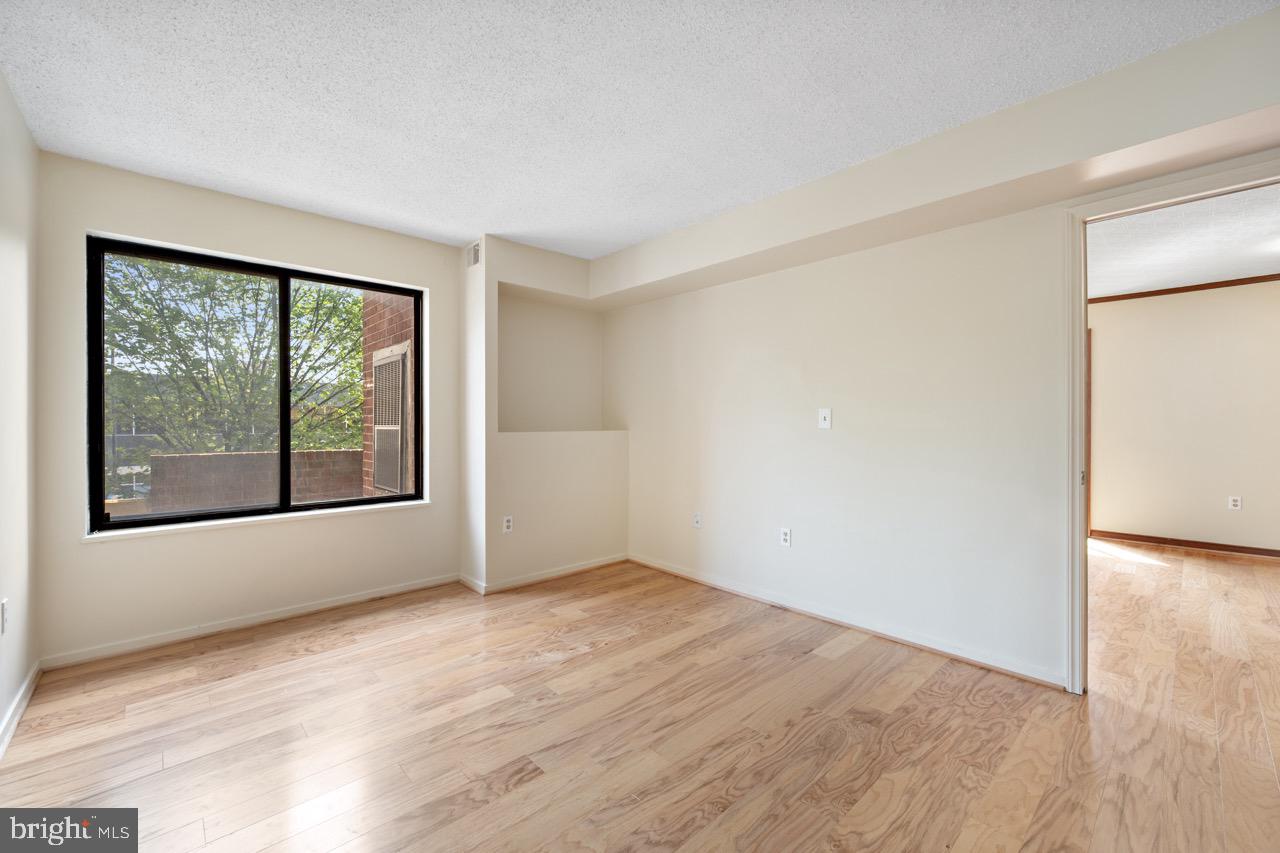 2320 WISCONSIN AVE NW #206, WASHINGTON, District Of Columbia 20007, 1 Bedroom Bedrooms, ,1 BathroomBathrooms,Residential,For sale,2320 WISCONSIN AVE NW #206,DCDC2214220 MLS # DCDC2214220