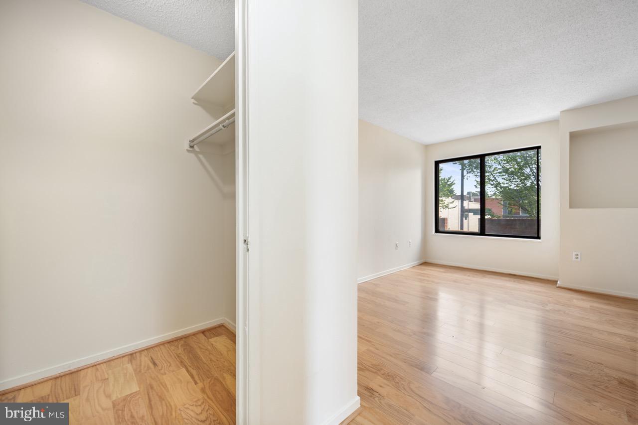 2320 WISCONSIN AVE NW #206, WASHINGTON, District Of Columbia 20007, 1 Bedroom Bedrooms, ,1 BathroomBathrooms,Residential,For sale,2320 WISCONSIN AVE NW #206,DCDC2214220 MLS # DCDC2214220