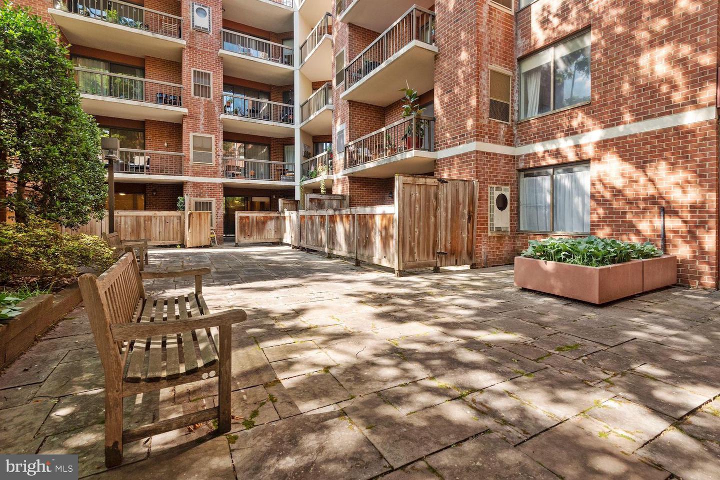 2320 WISCONSIN AVE NW #206, WASHINGTON, District Of Columbia 20007, 1 Bedroom Bedrooms, ,1 BathroomBathrooms,Residential,For sale,2320 WISCONSIN AVE NW #206,DCDC2214220 MLS # DCDC2214220