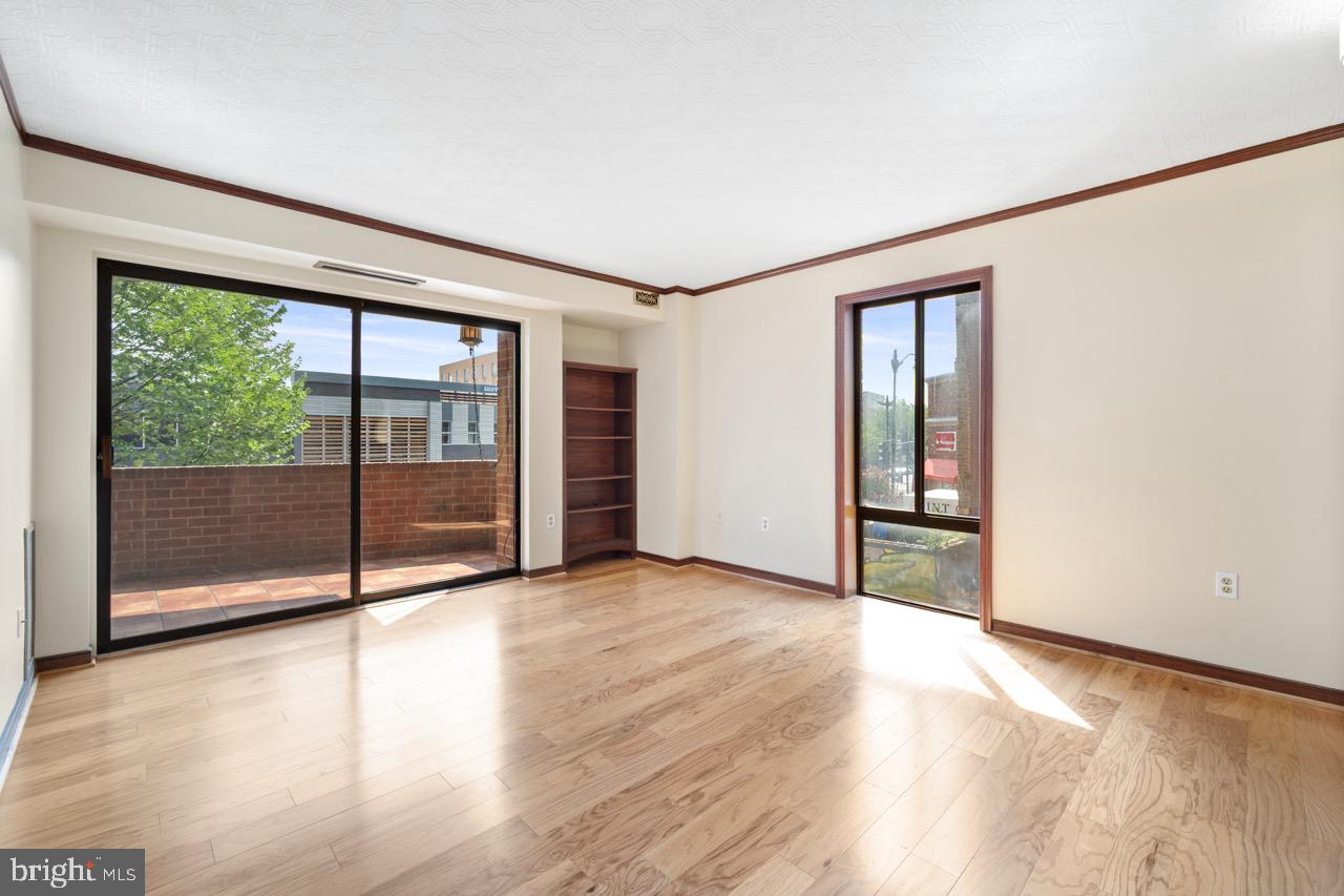 2320 WISCONSIN AVE NW #206, WASHINGTON, District Of Columbia 20007, 1 Bedroom Bedrooms, ,1 BathroomBathrooms,Residential,For sale,2320 WISCONSIN AVE NW #206,DCDC2214220 MLS # DCDC2214220