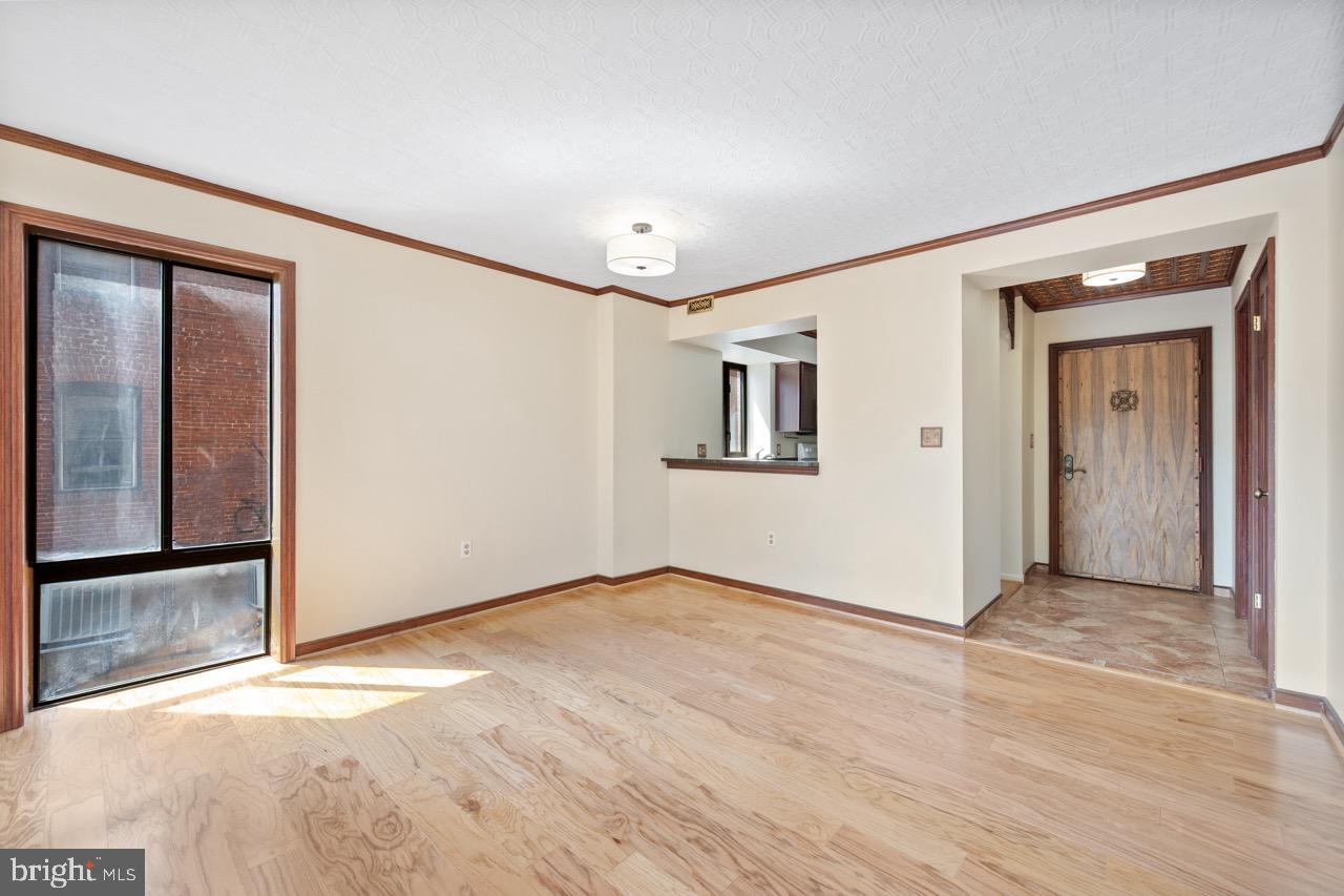 2320 WISCONSIN AVE NW #206, WASHINGTON, District Of Columbia 20007, 1 Bedroom Bedrooms, ,1 BathroomBathrooms,Residential,For sale,2320 WISCONSIN AVE NW #206,DCDC2214220 MLS # DCDC2214220
