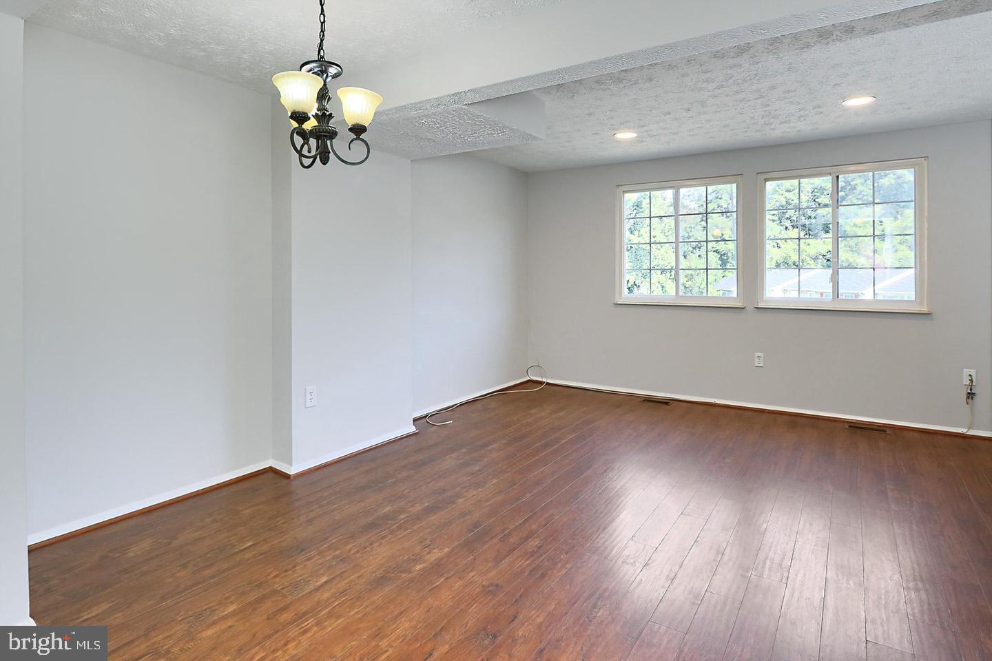 1650 DEVIL LN, WOODBRIDGE, Virginia 22192, 2 Bedrooms Bedrooms, ,1 BathroomBathrooms,Residential,For sale,1650 DEVIL LN,VAPW2101032 MLS # VAPW2101032